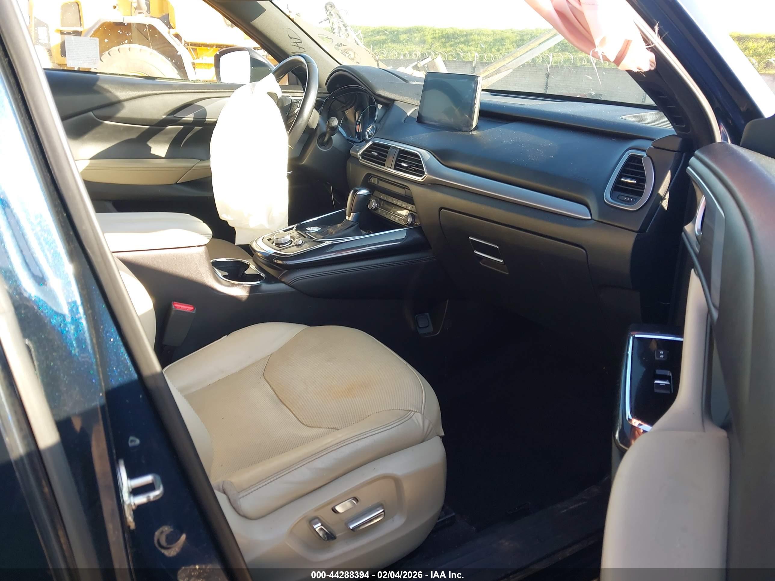 MAZDA CX-9 image 5