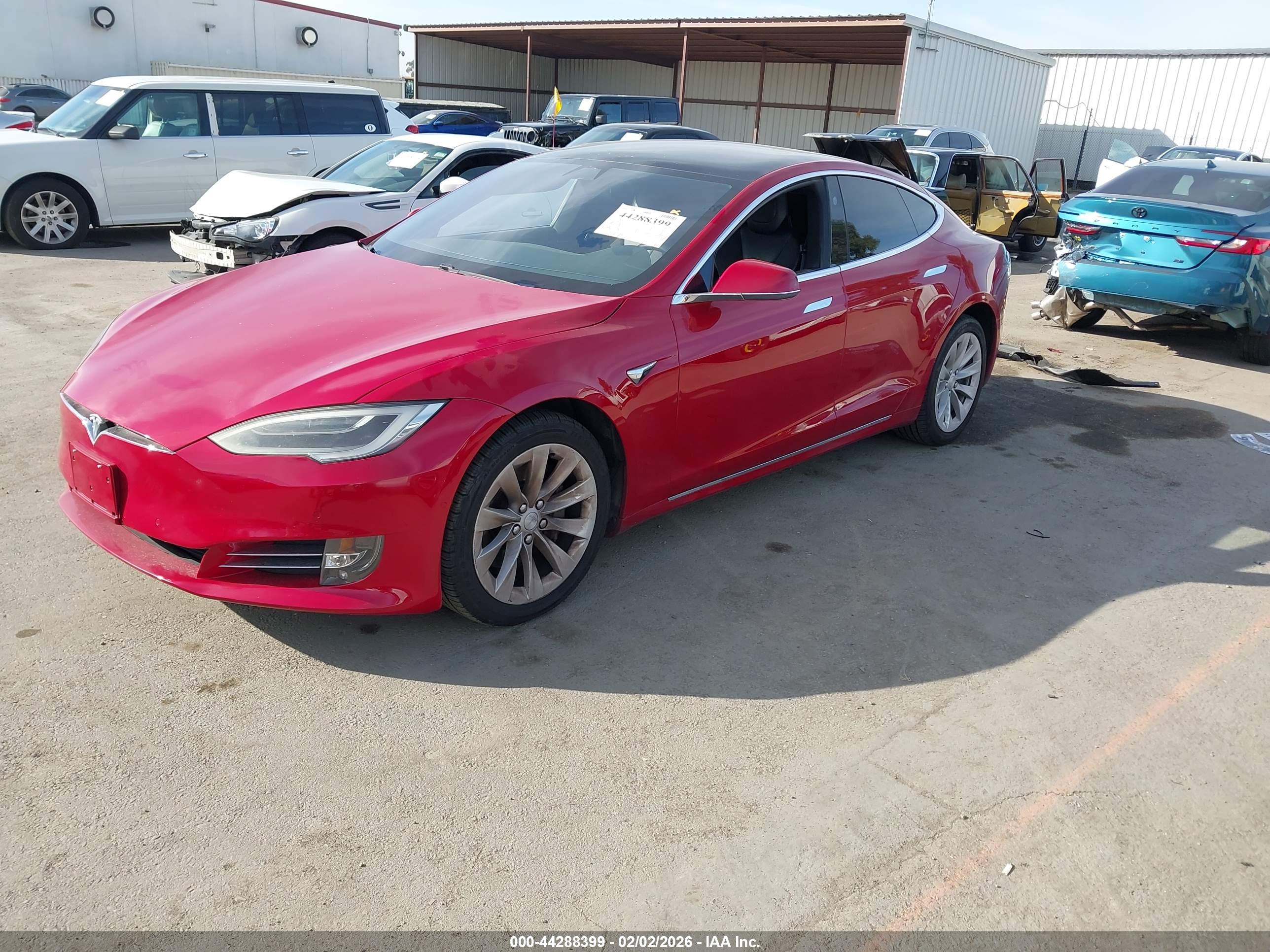 TESLA MODEL image 2