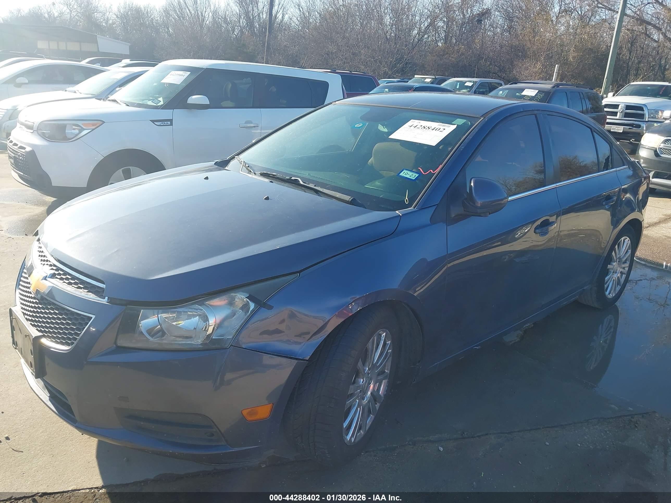 CHEVROLET CRUZE image 2