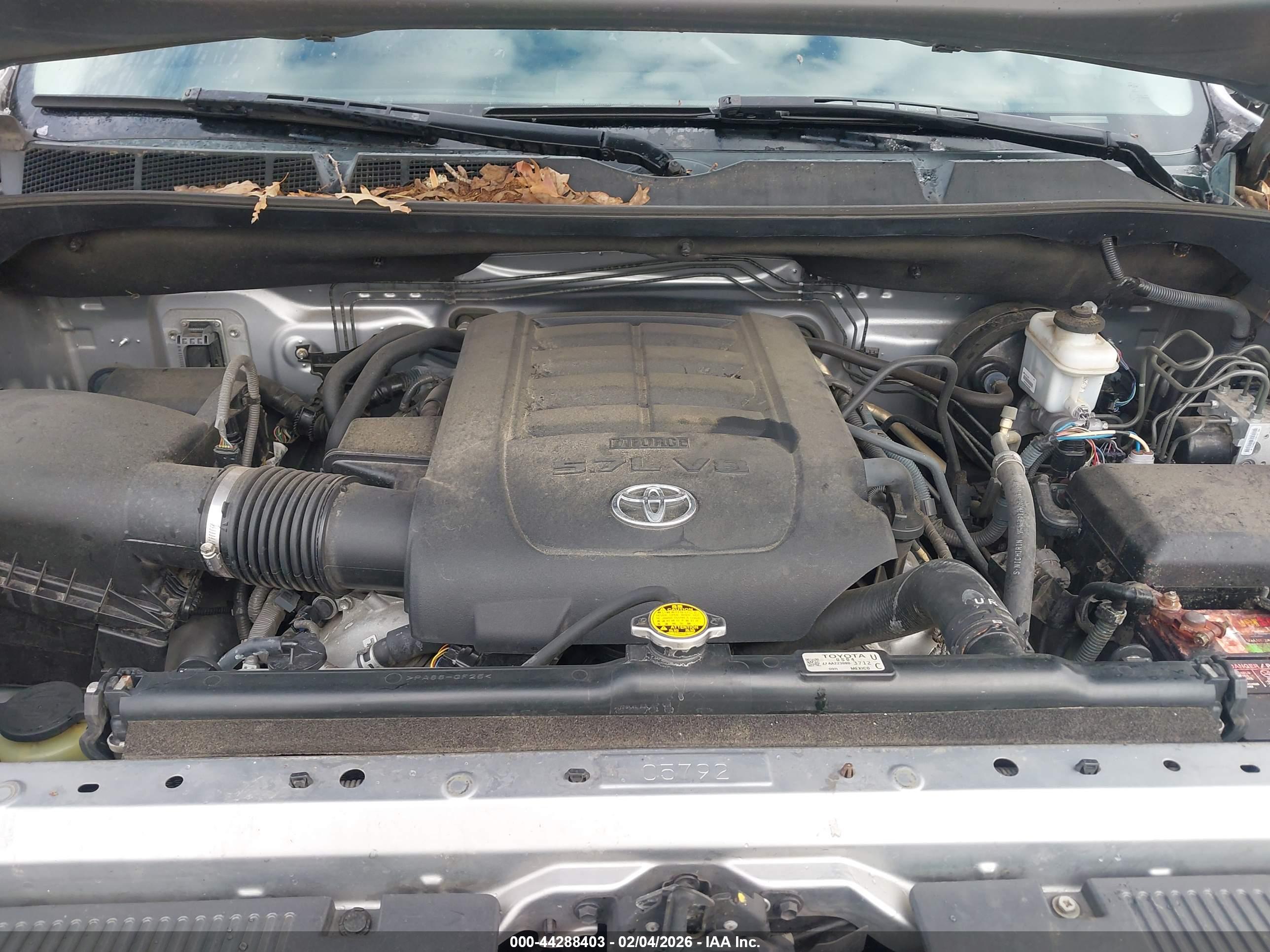 TOYOTA TUNDRA image 10