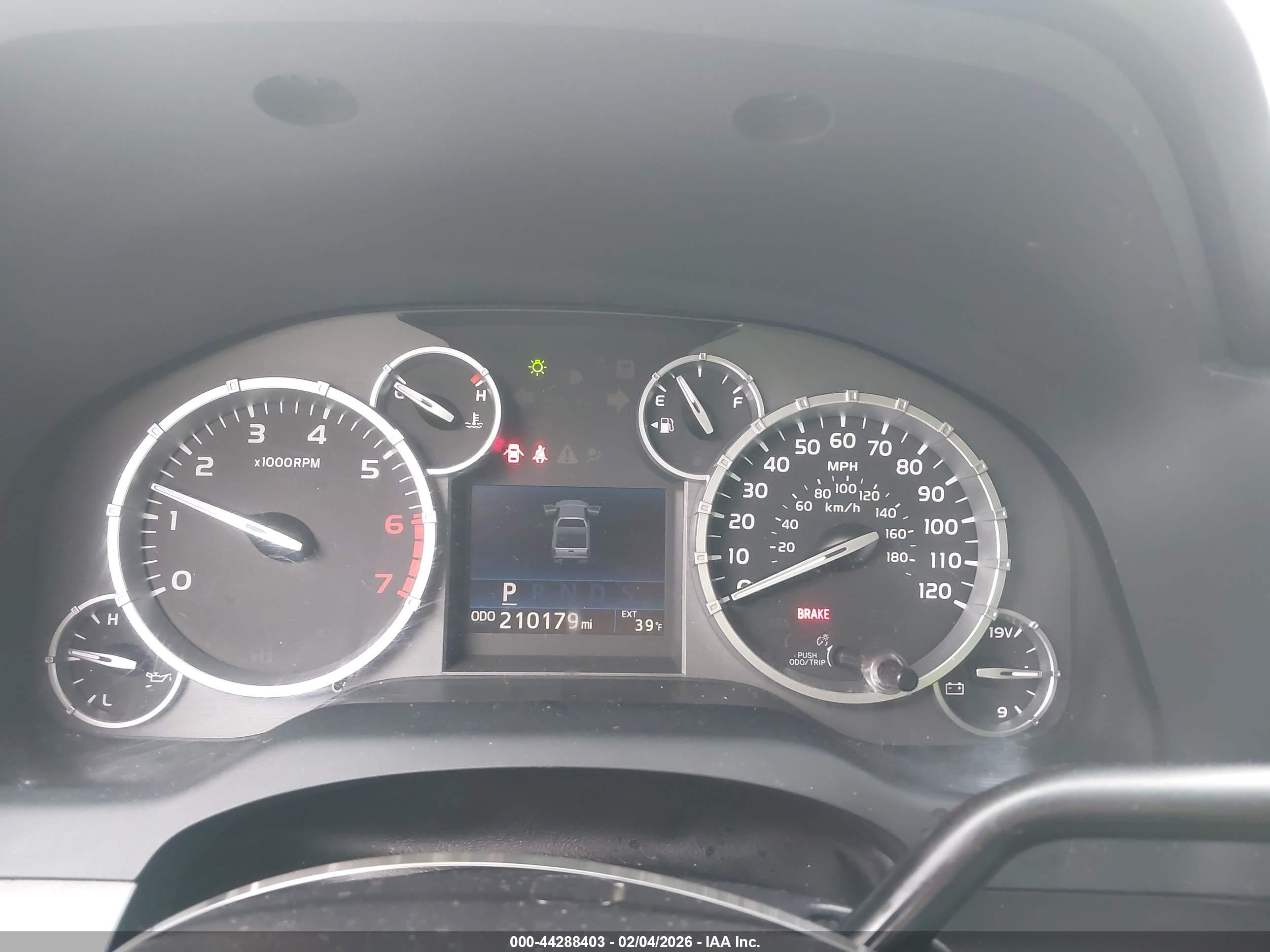 TOYOTA TUNDRA image 7