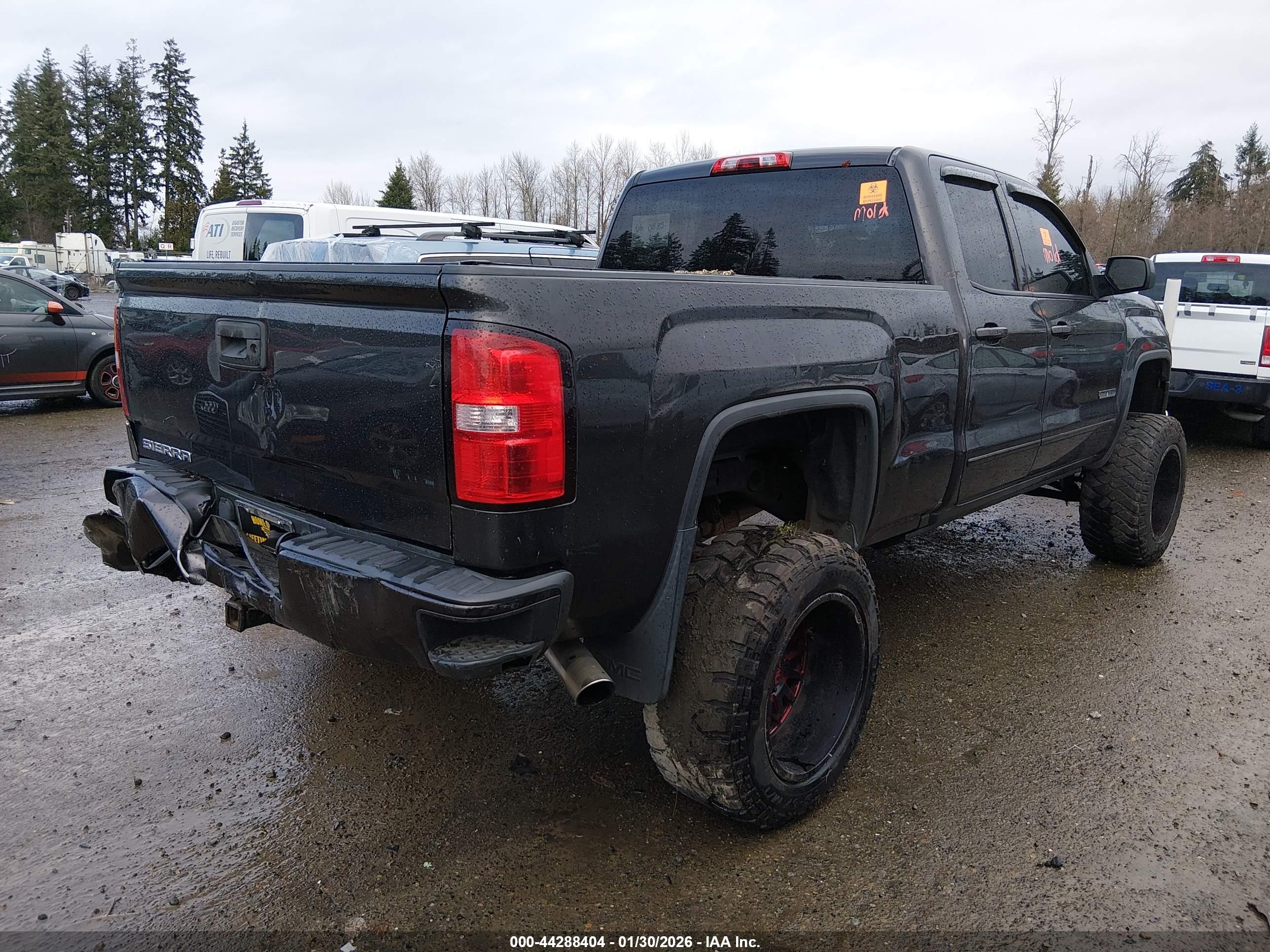 GMC SIERRA image 4