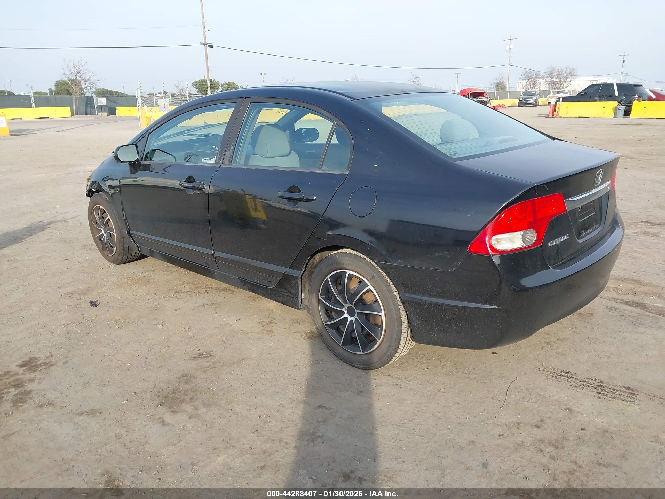 HONDA CIVIC image 3