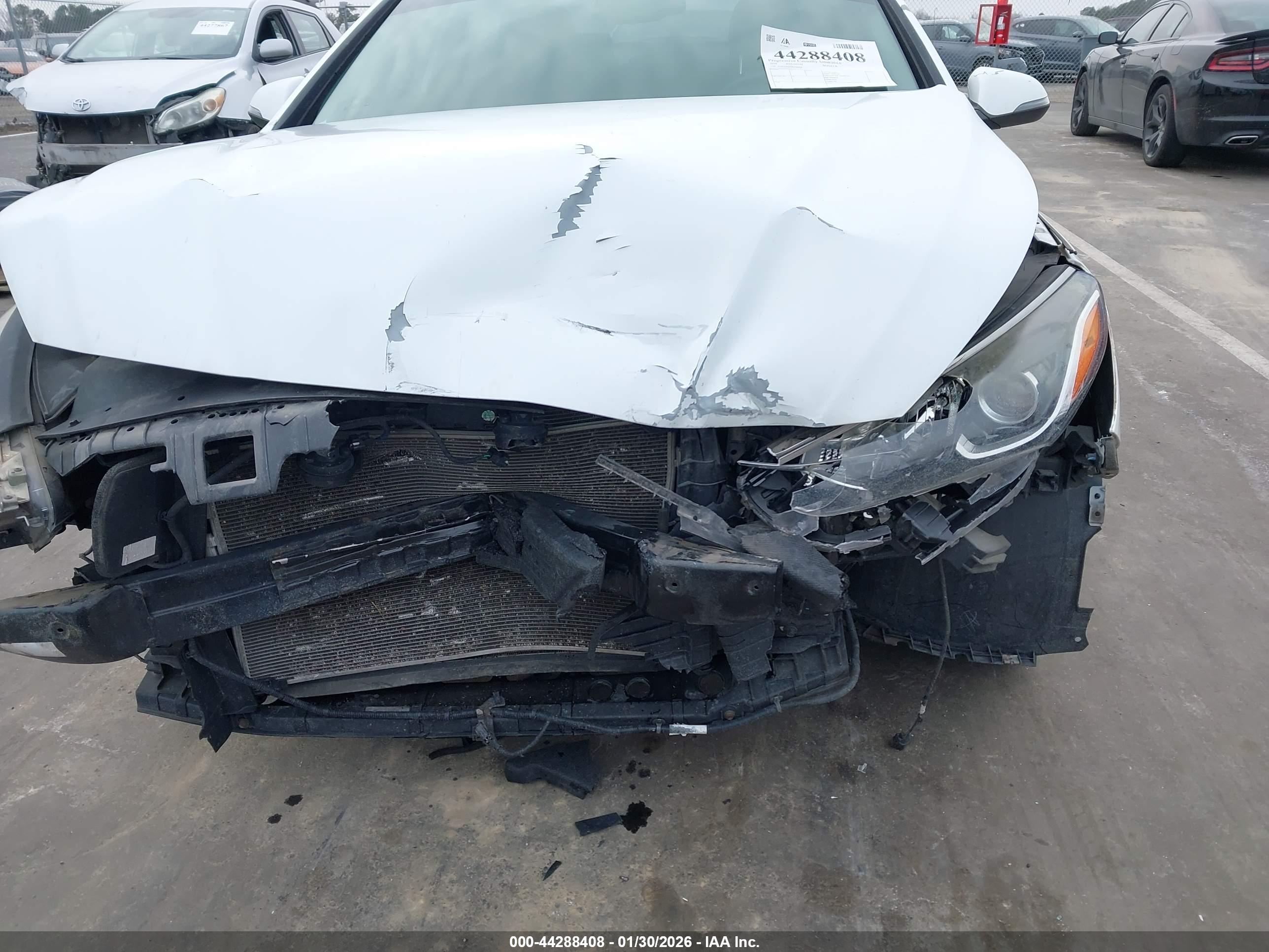 HYUNDAI SONATA image 6