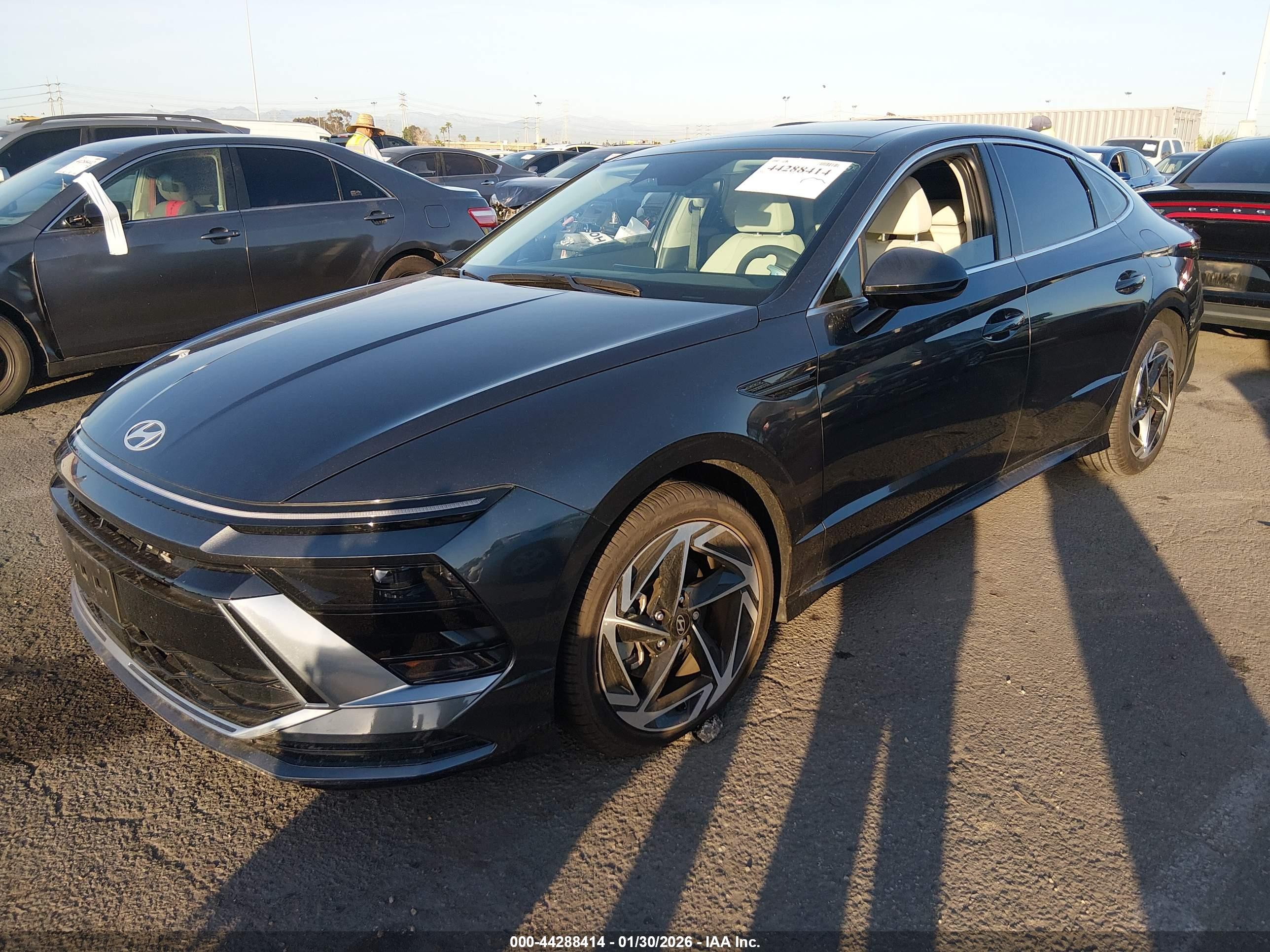 HYUNDAI SONATA image 2