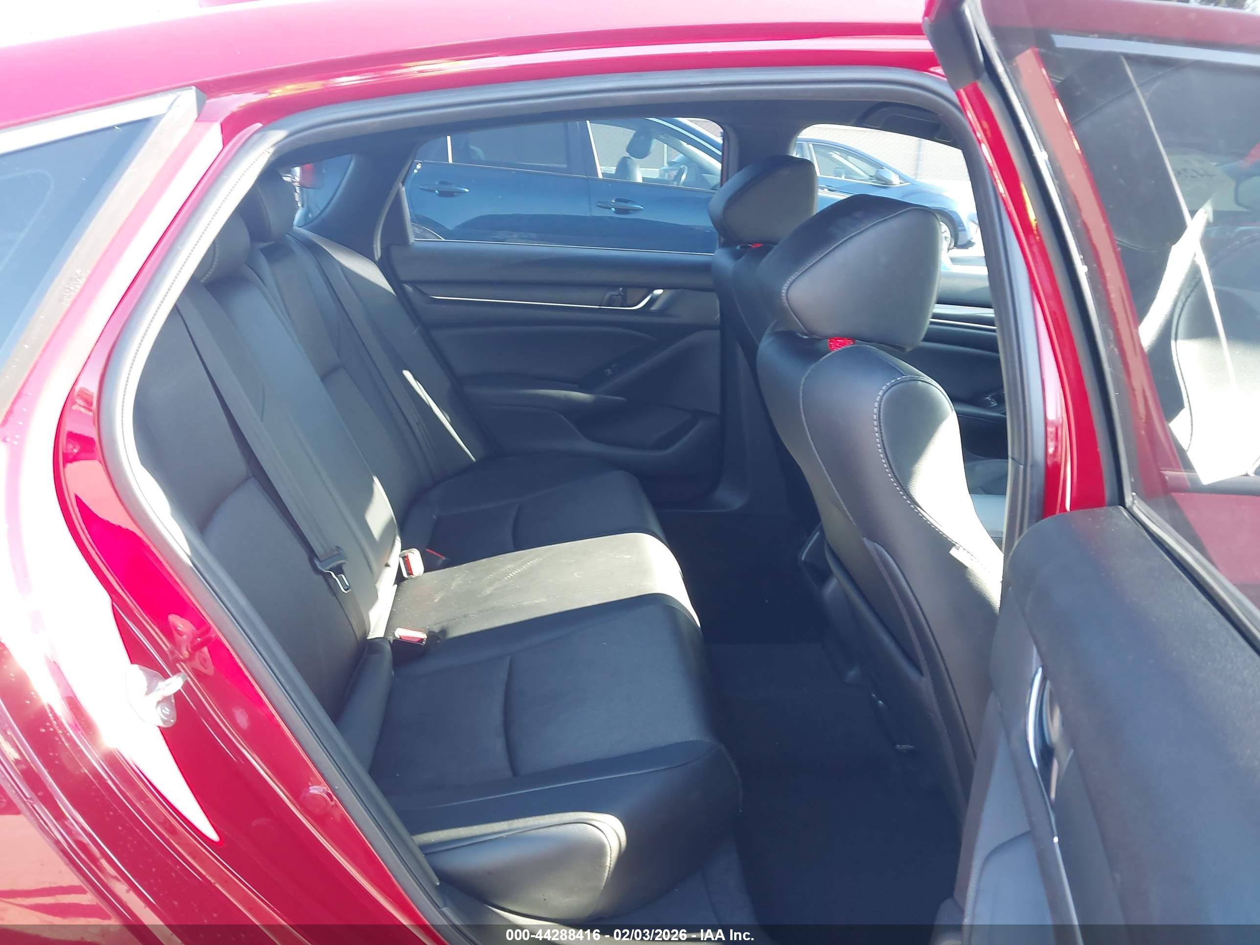 HONDA ACCORD image 8