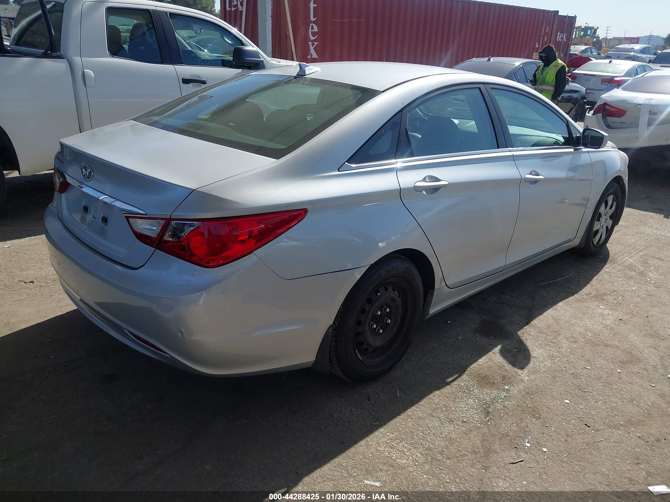 HYUNDAI SONATA image 4