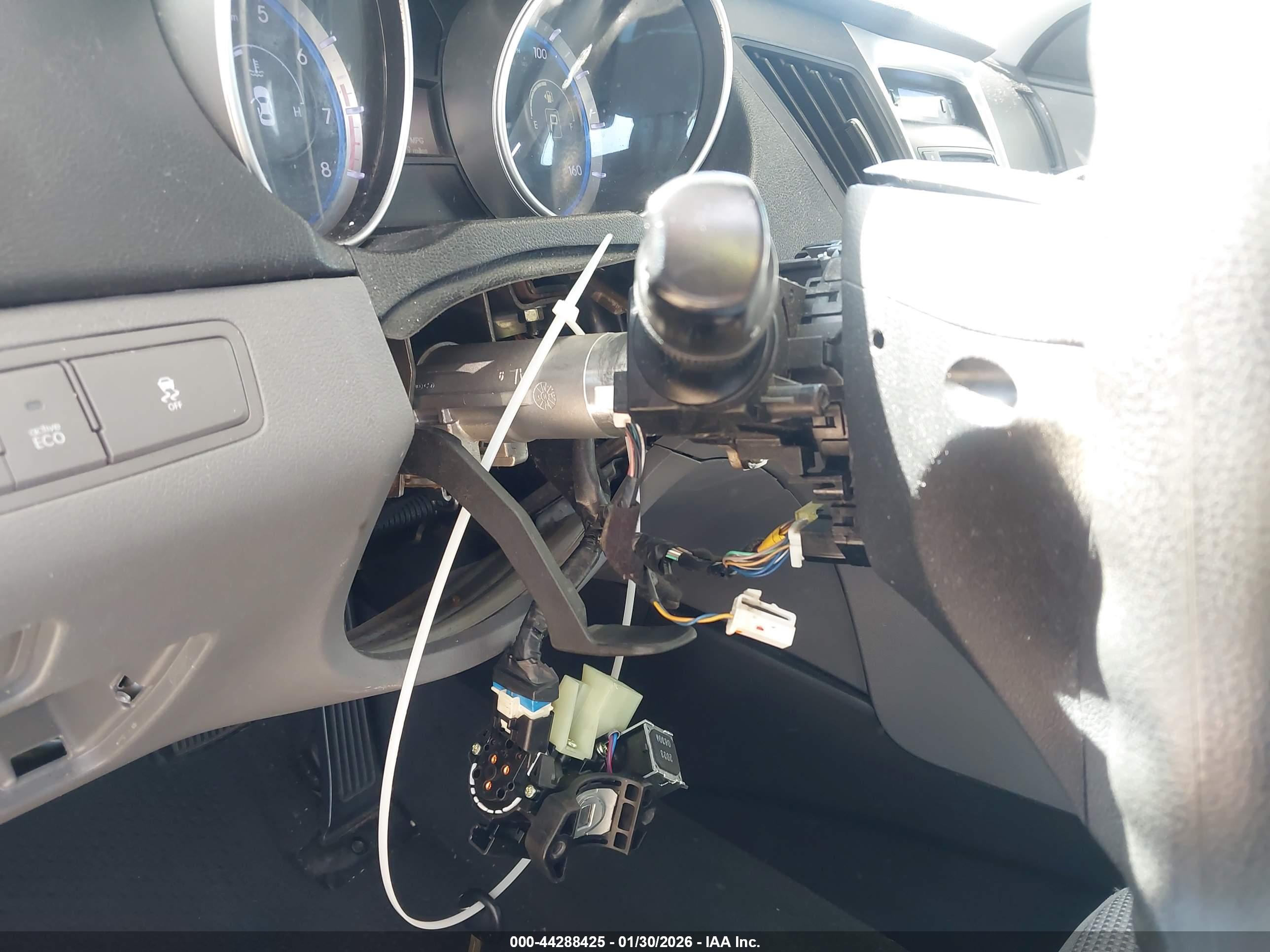 HYUNDAI SONATA image 6