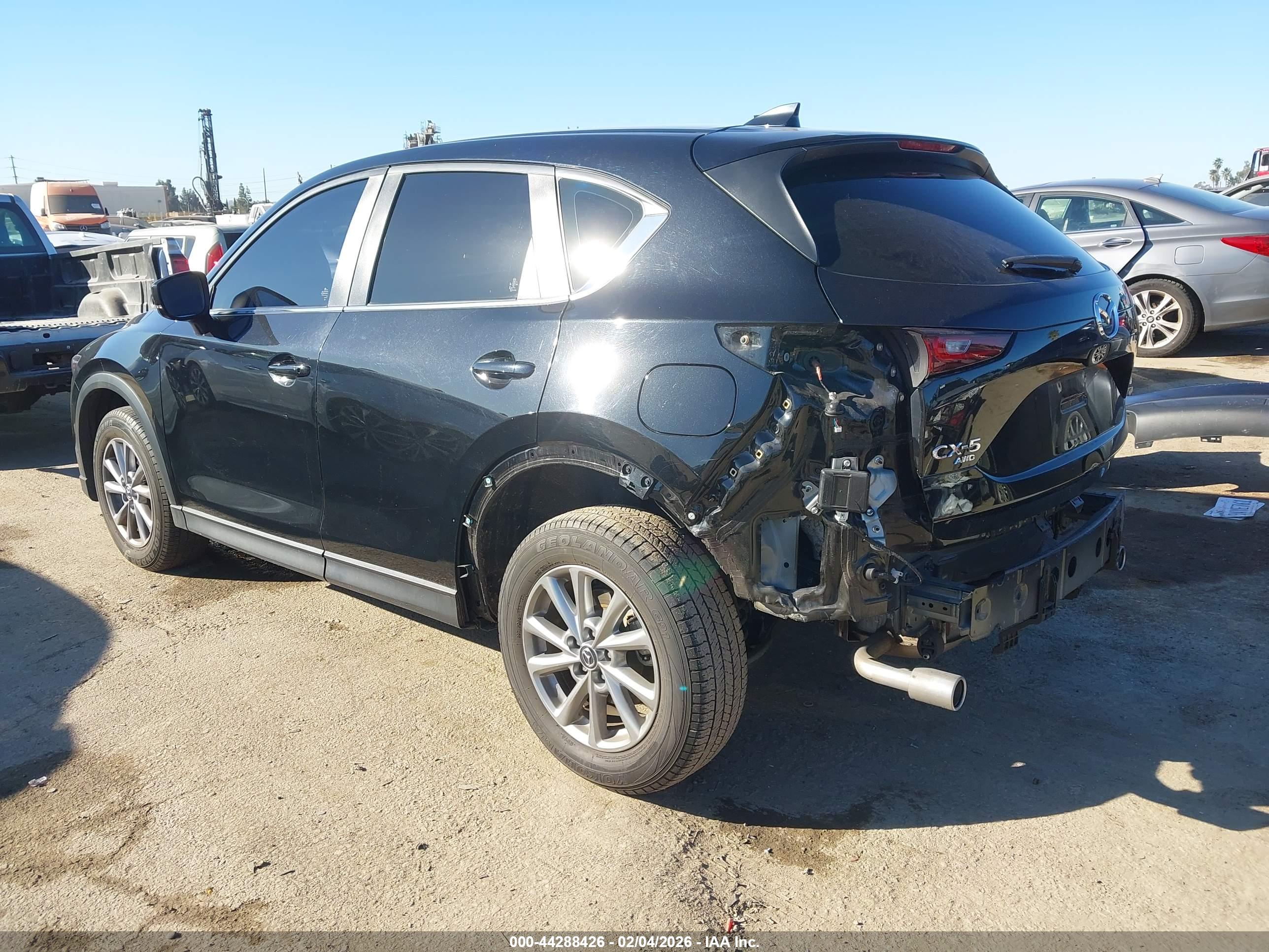 MAZDA CX-5 image 3