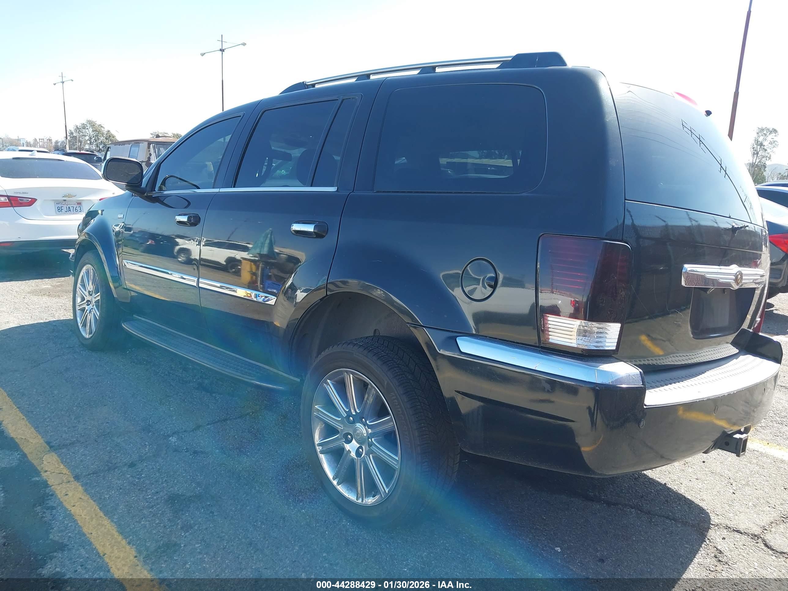 CHRYSLER ASPEN image 3