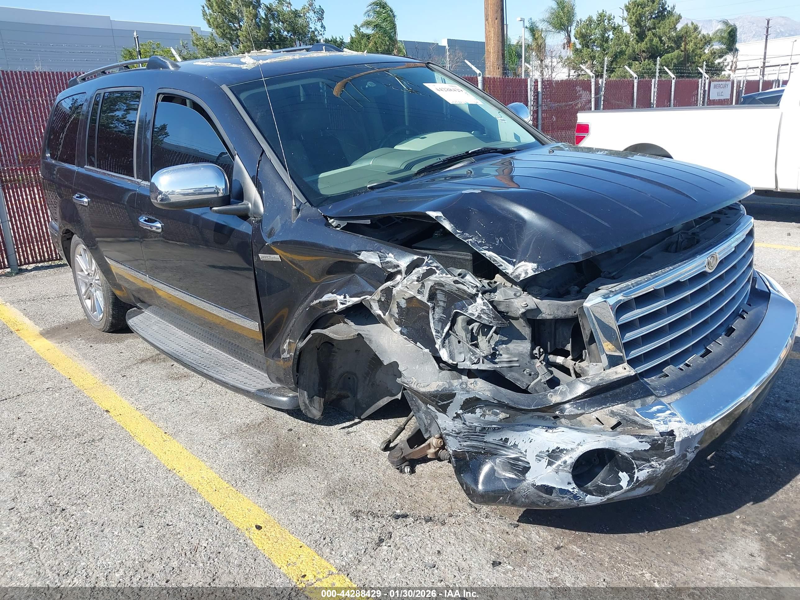 CHRYSLER ASPEN image 6