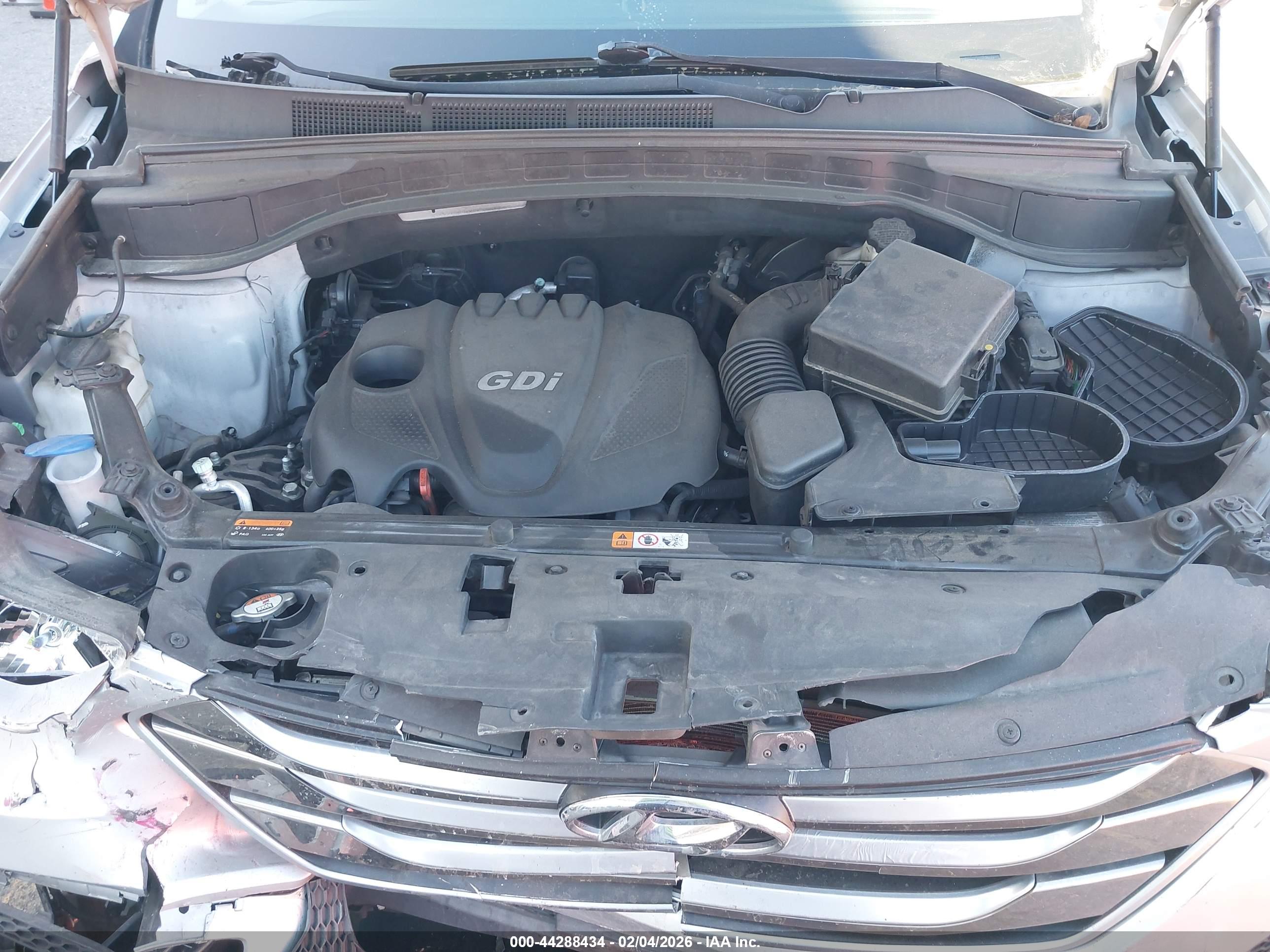 HYUNDAI SANTA image 10
