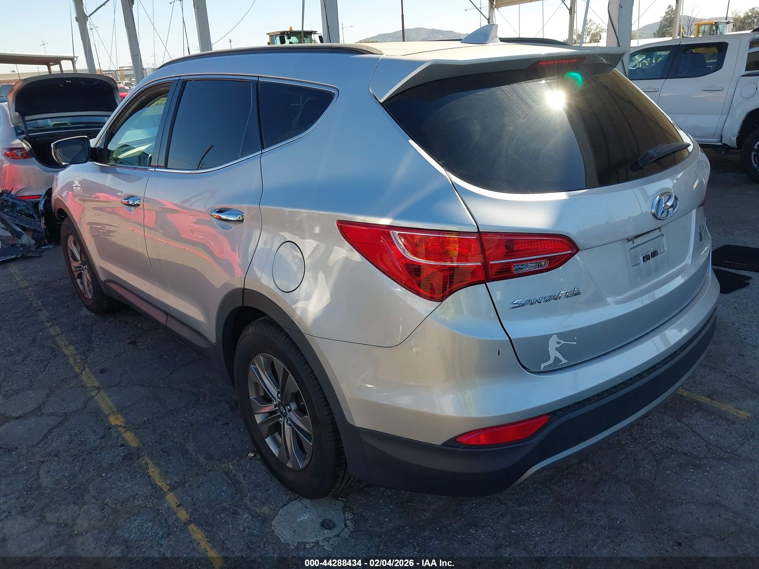 HYUNDAI SANTA image 3
