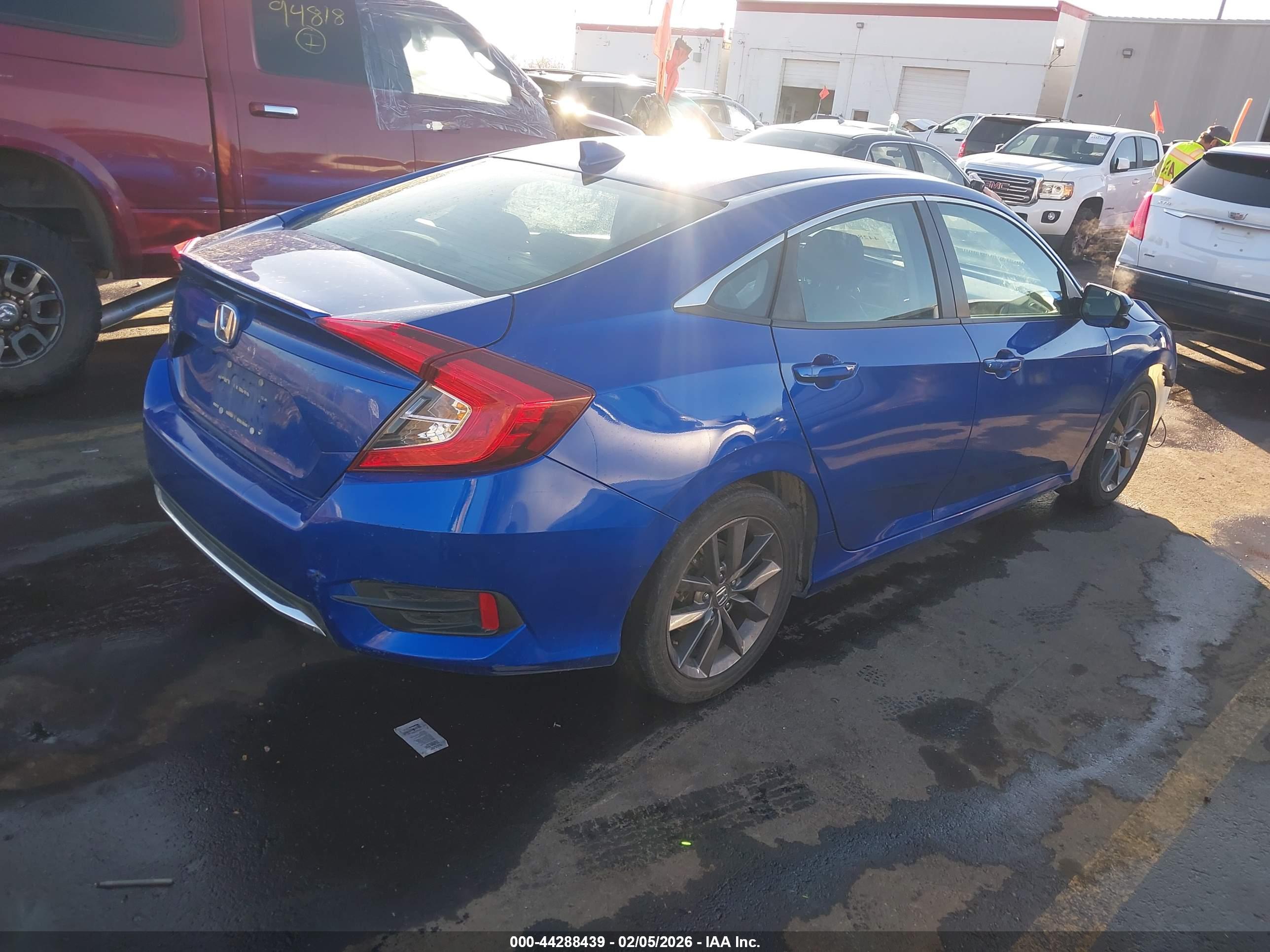HONDA CIVIC image 4