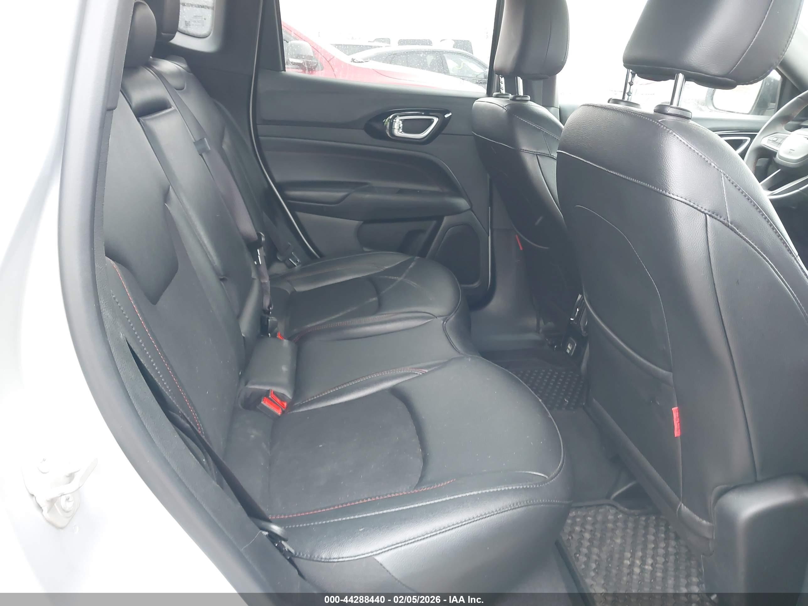 JEEP COMPASS image 8