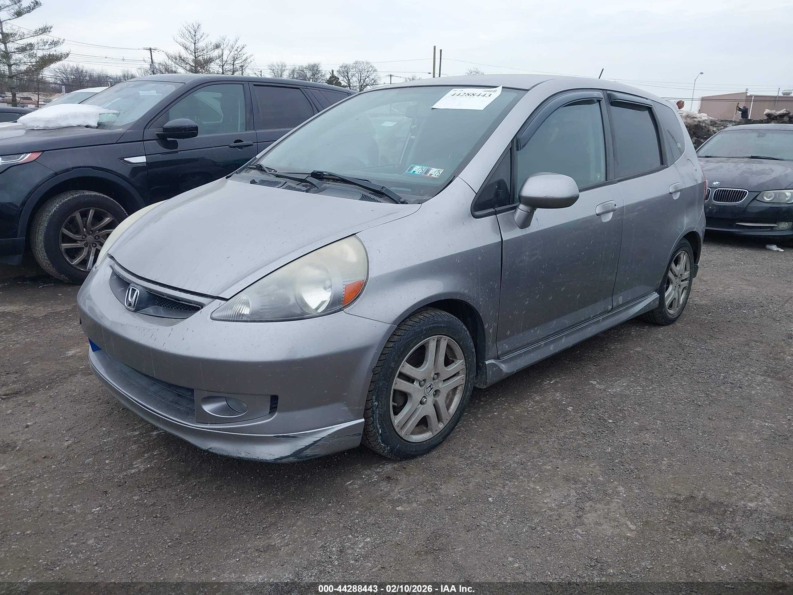 HONDA FIT image 2