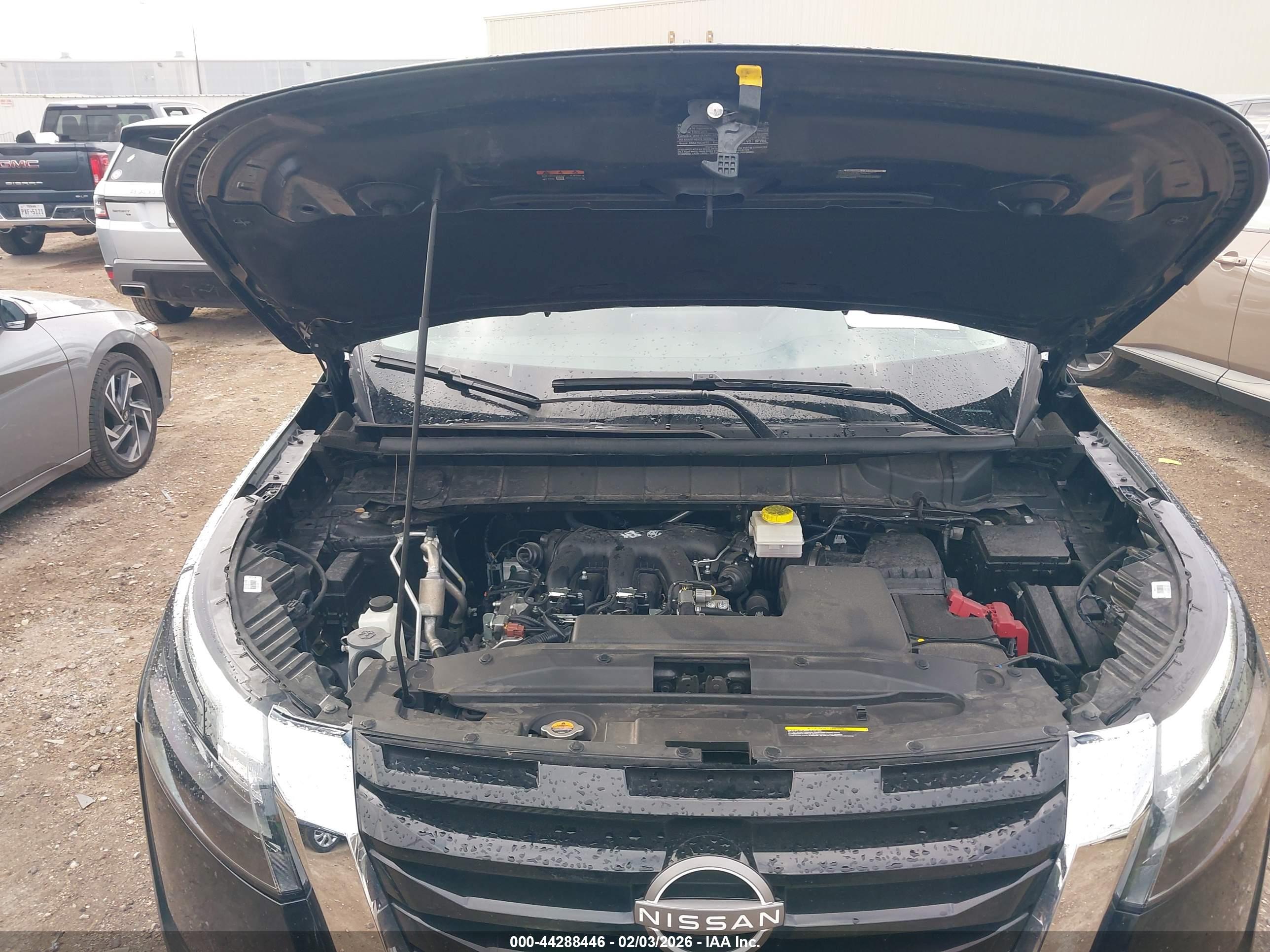 NISSAN PATHFINDER image 10