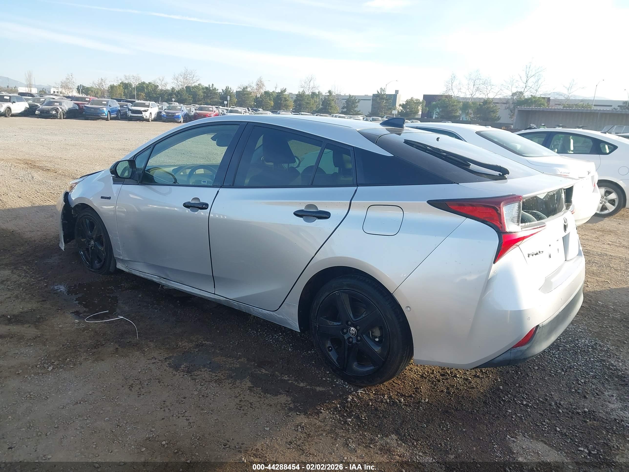 TOYOTA PRIUS image 3