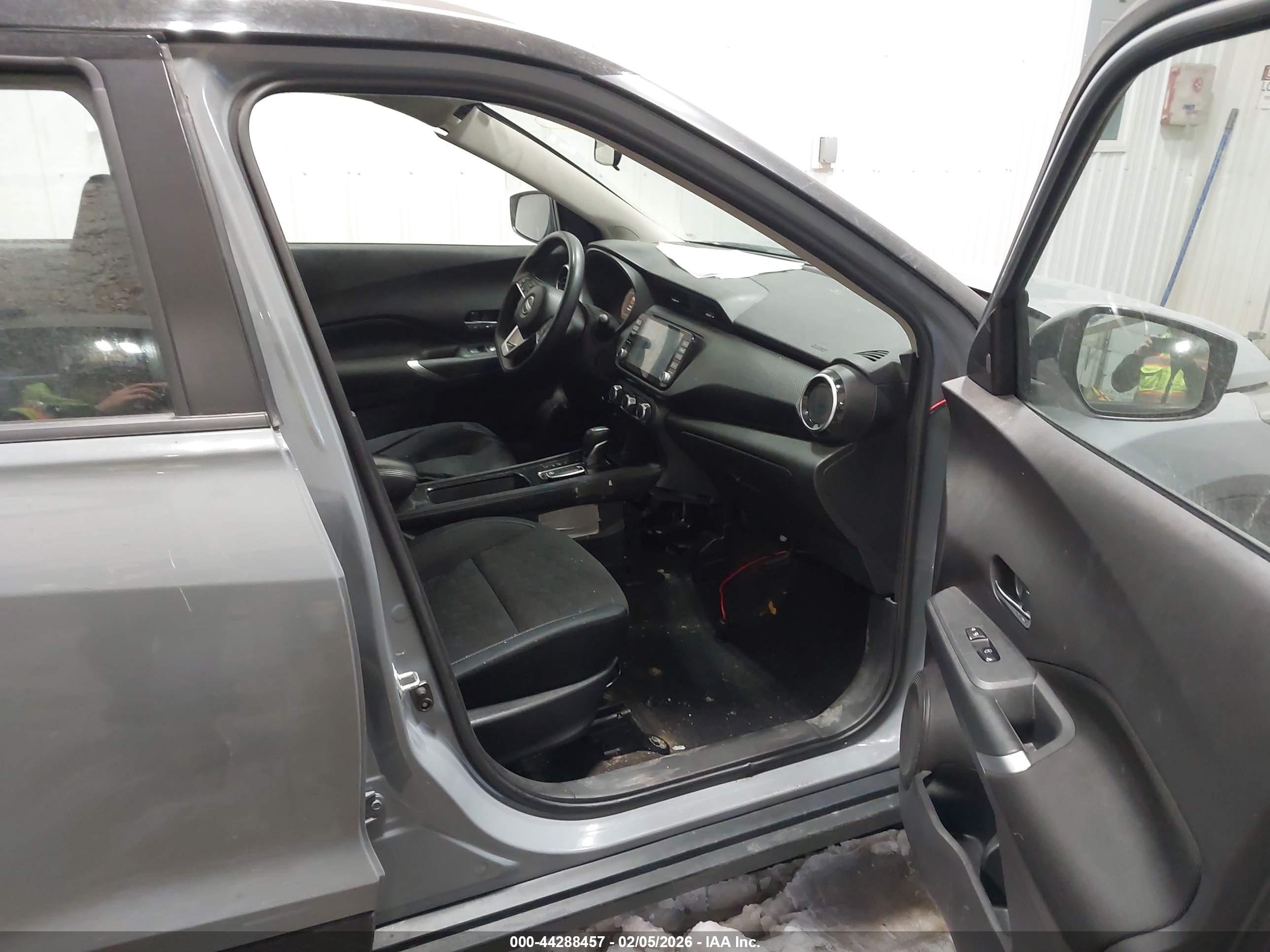 NISSAN KICKS image 5