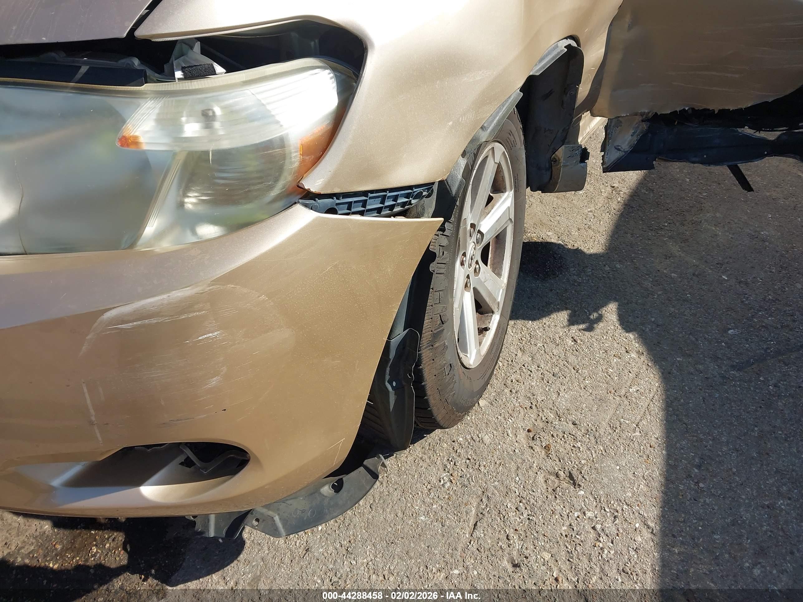TOYOTA HIGHLANDER image 6