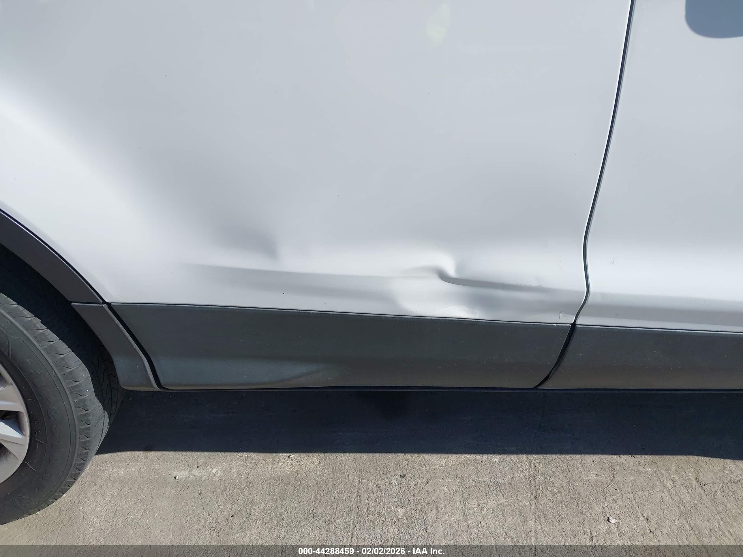 FORD ESCAPE image 6