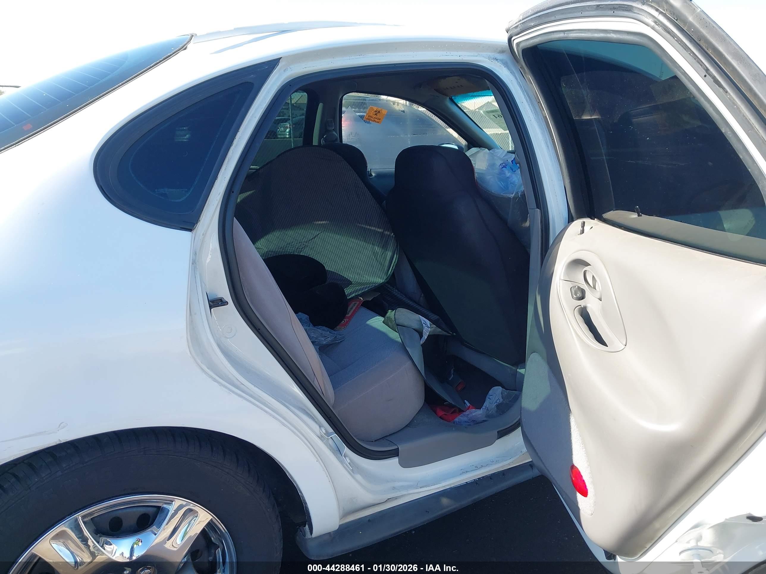 FORD TAURUS image 8