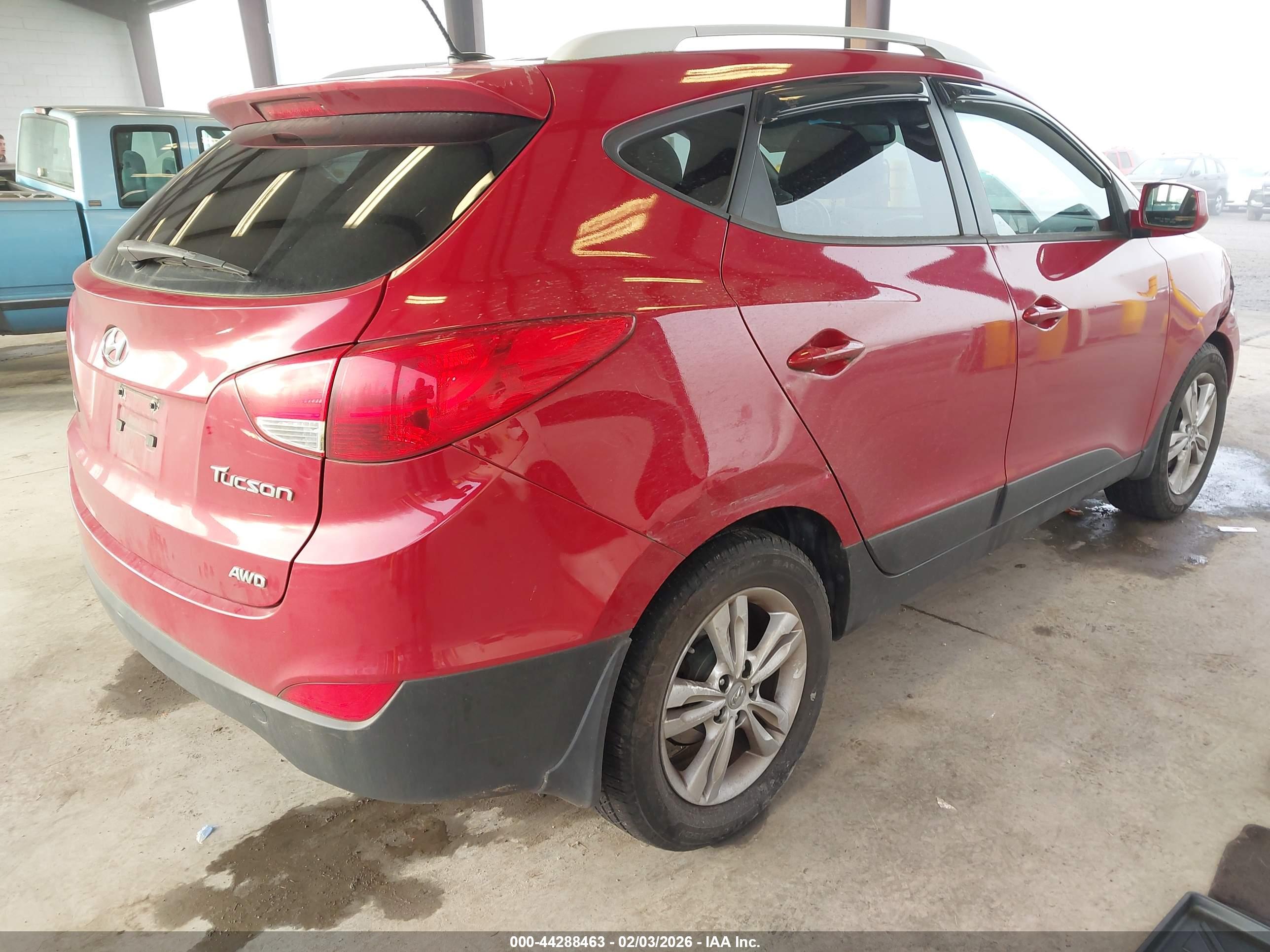 HYUNDAI TUCSON image 4