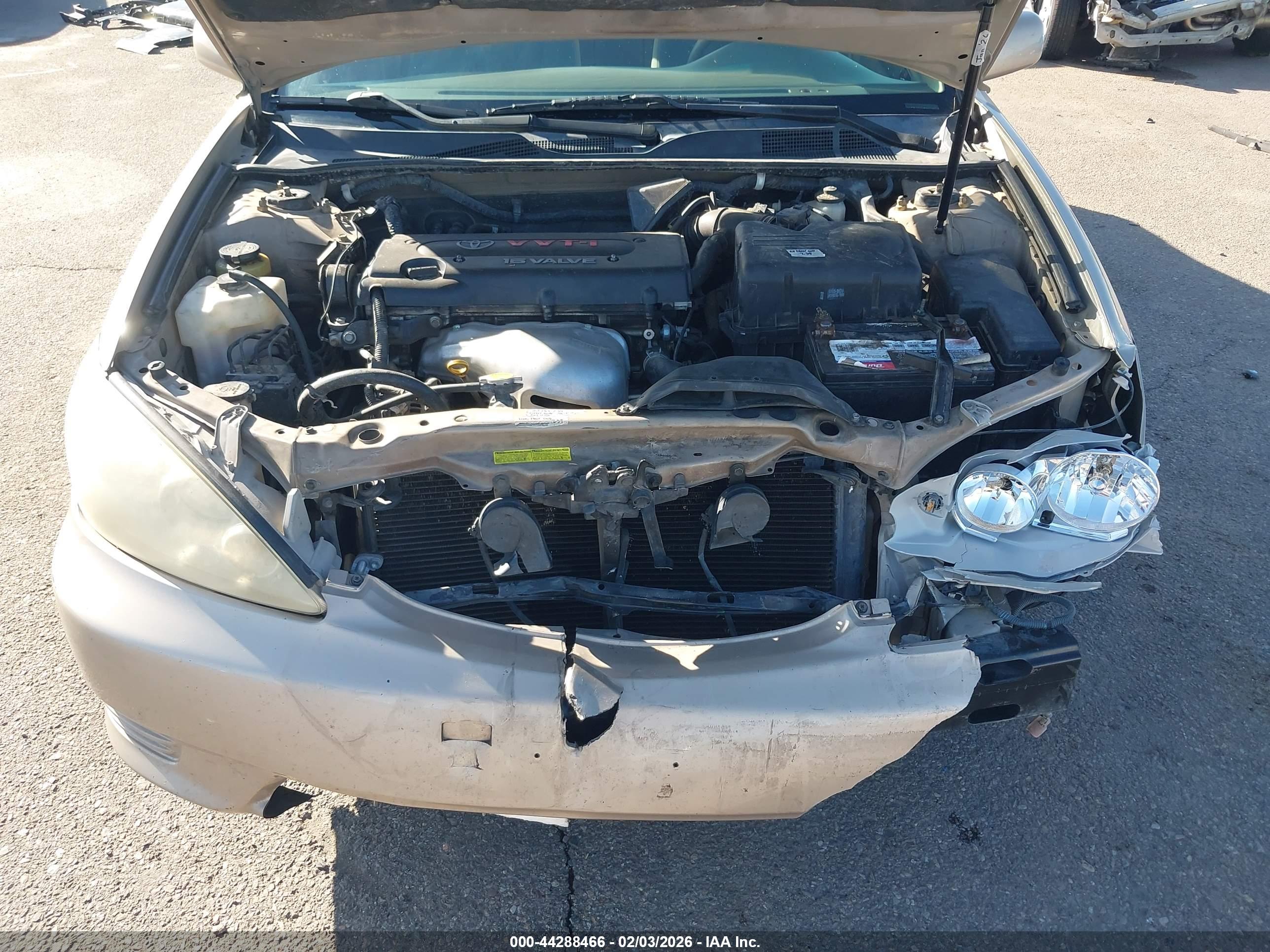 TOYOTA CAMRY image 10