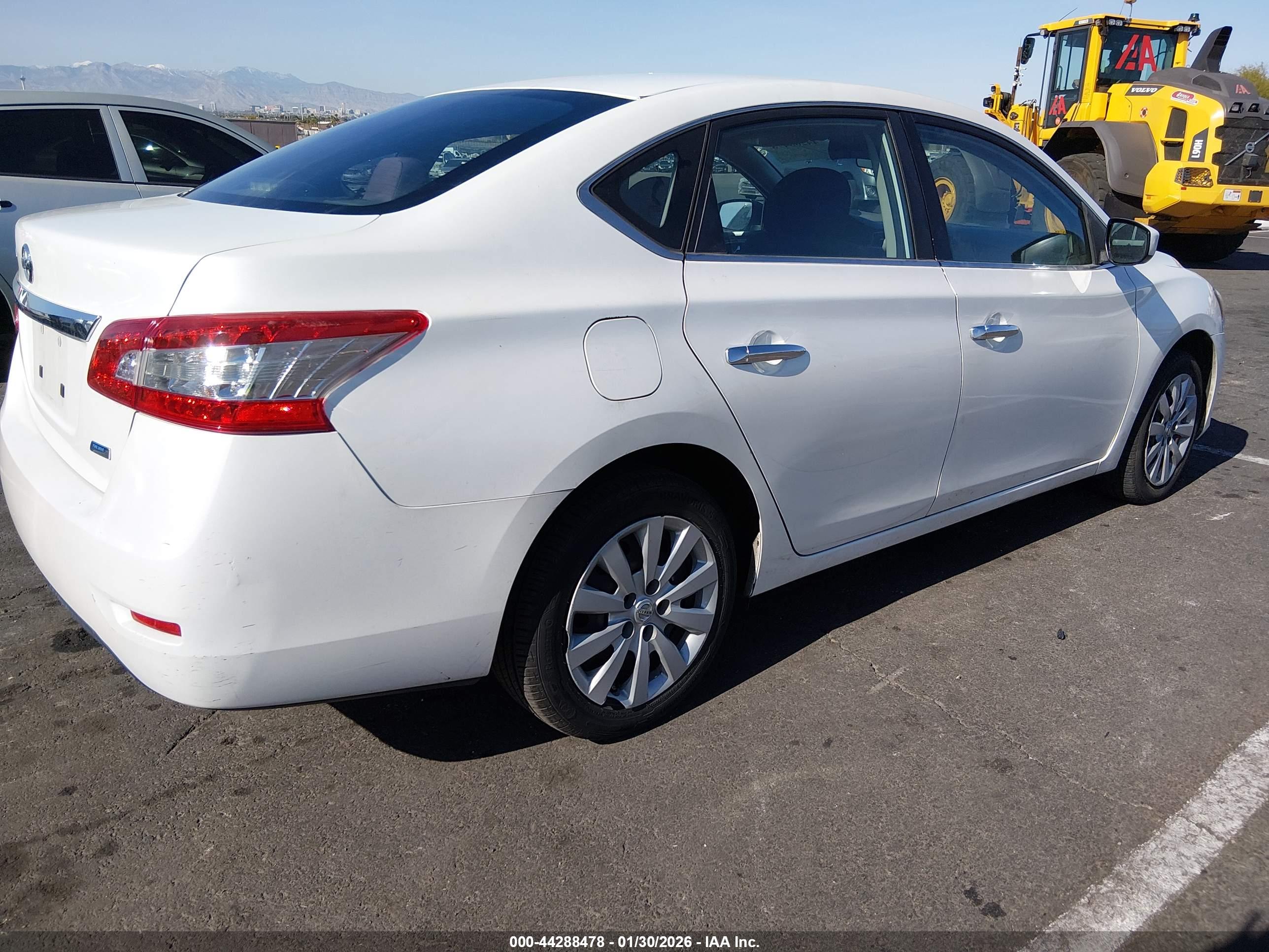NISSAN SENTRA image 4