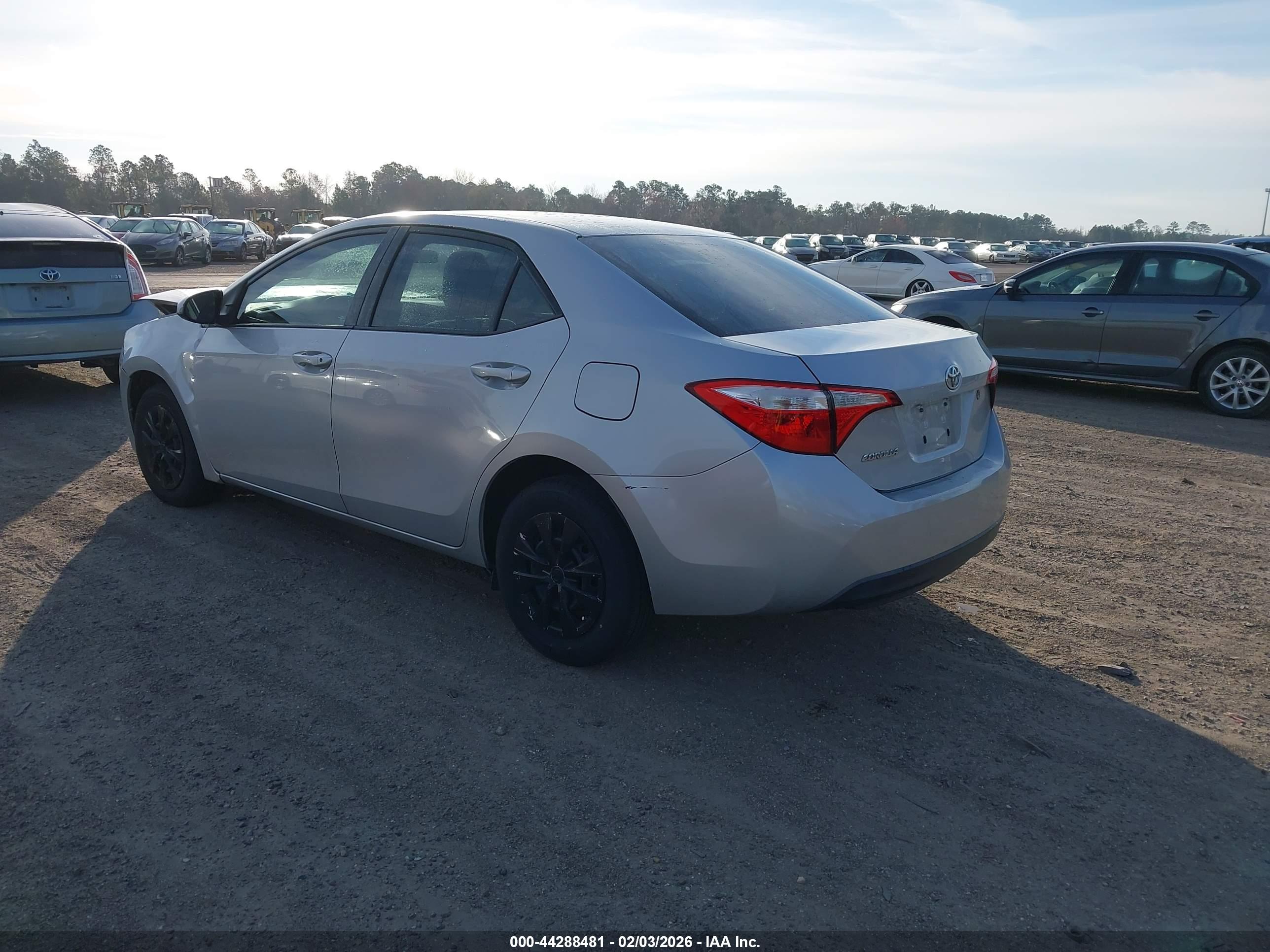 TOYOTA COROLLA image 3