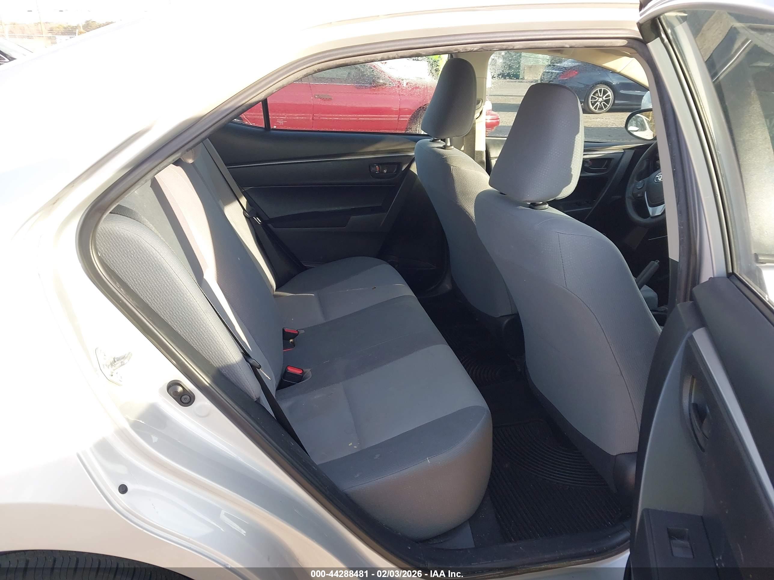 TOYOTA COROLLA image 8