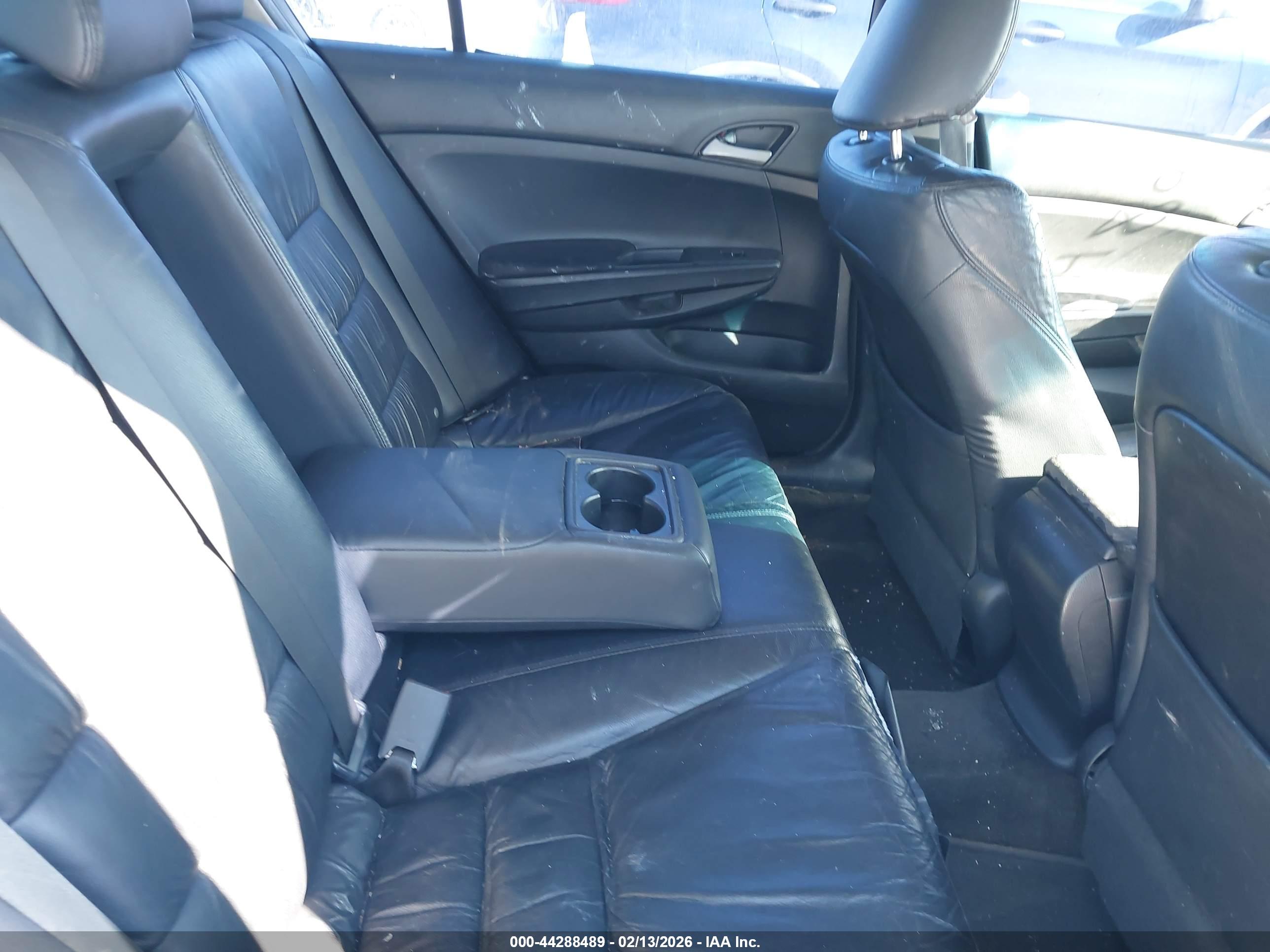 HONDA ACCORD image 8
