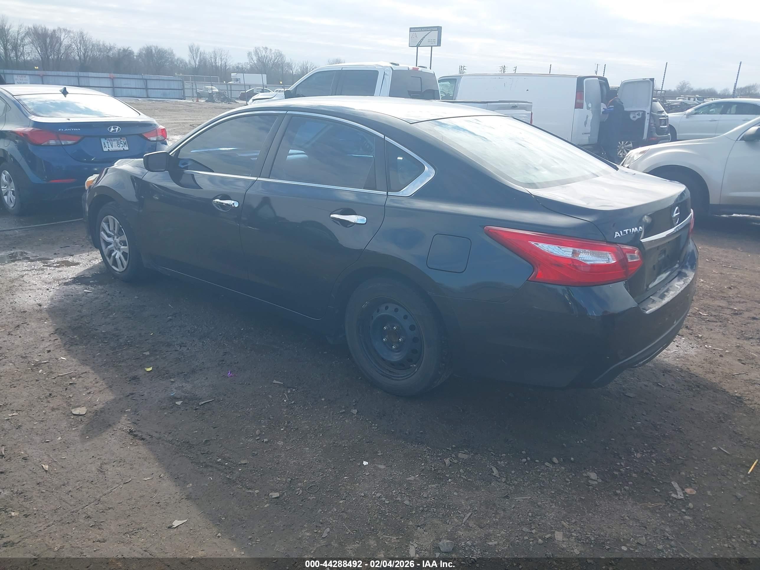 NISSAN ALTIMA image 3