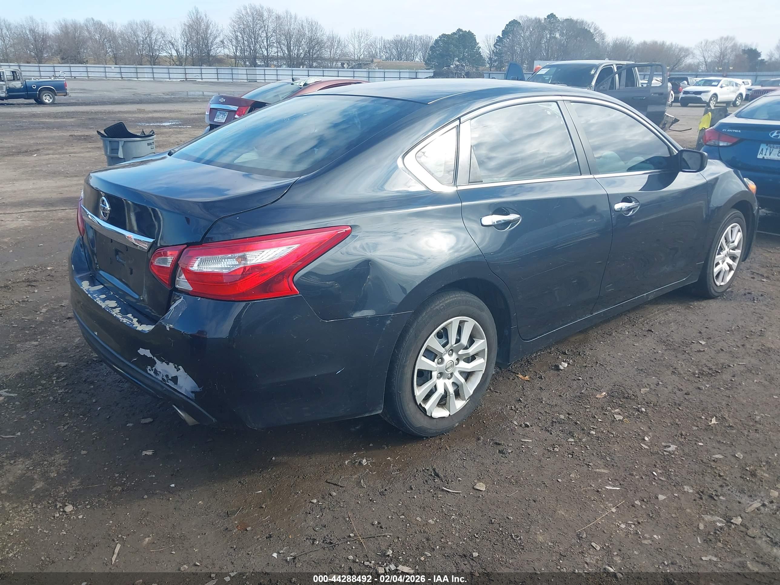 NISSAN ALTIMA image 4