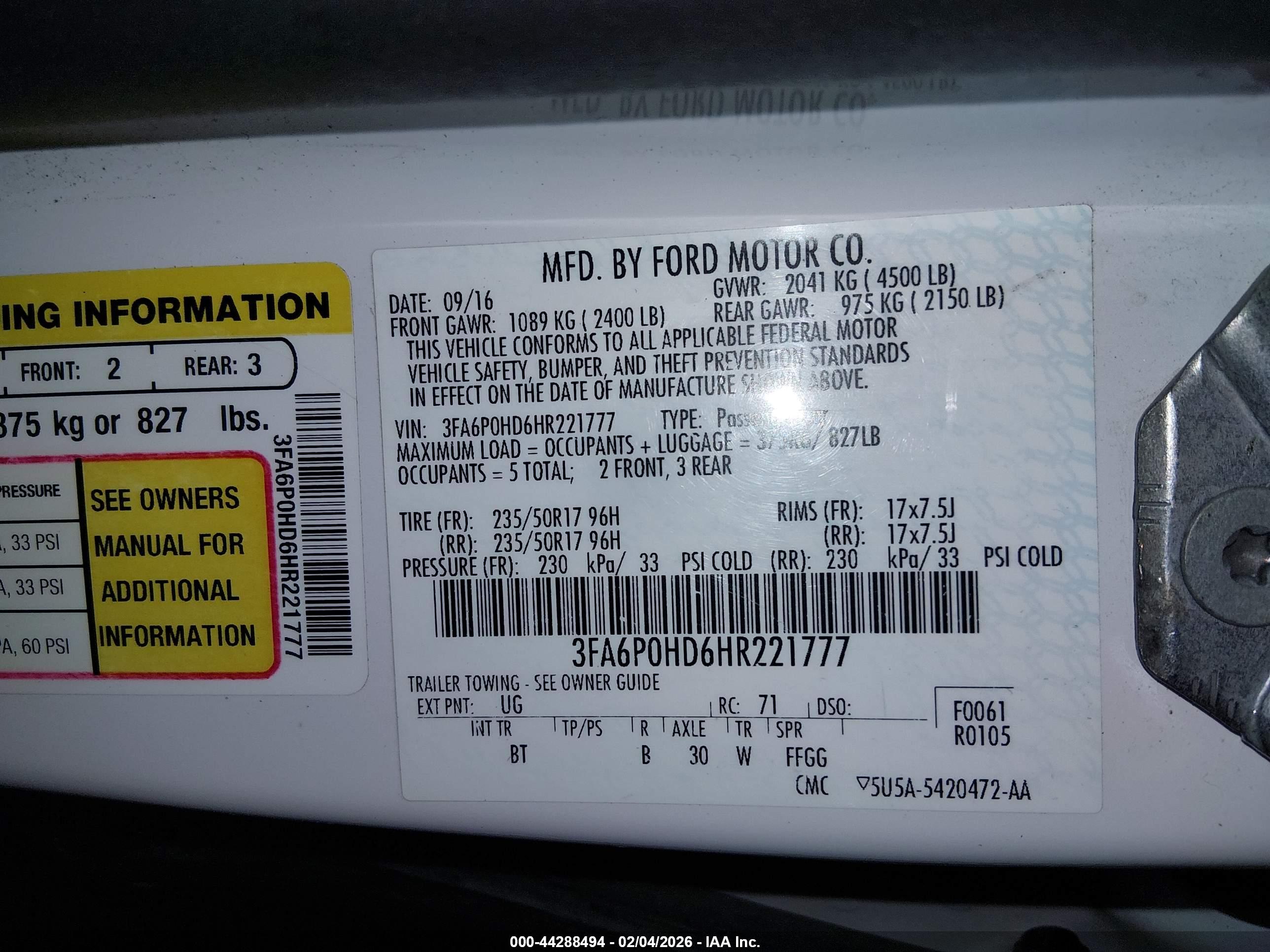 FORD FUSION image 9