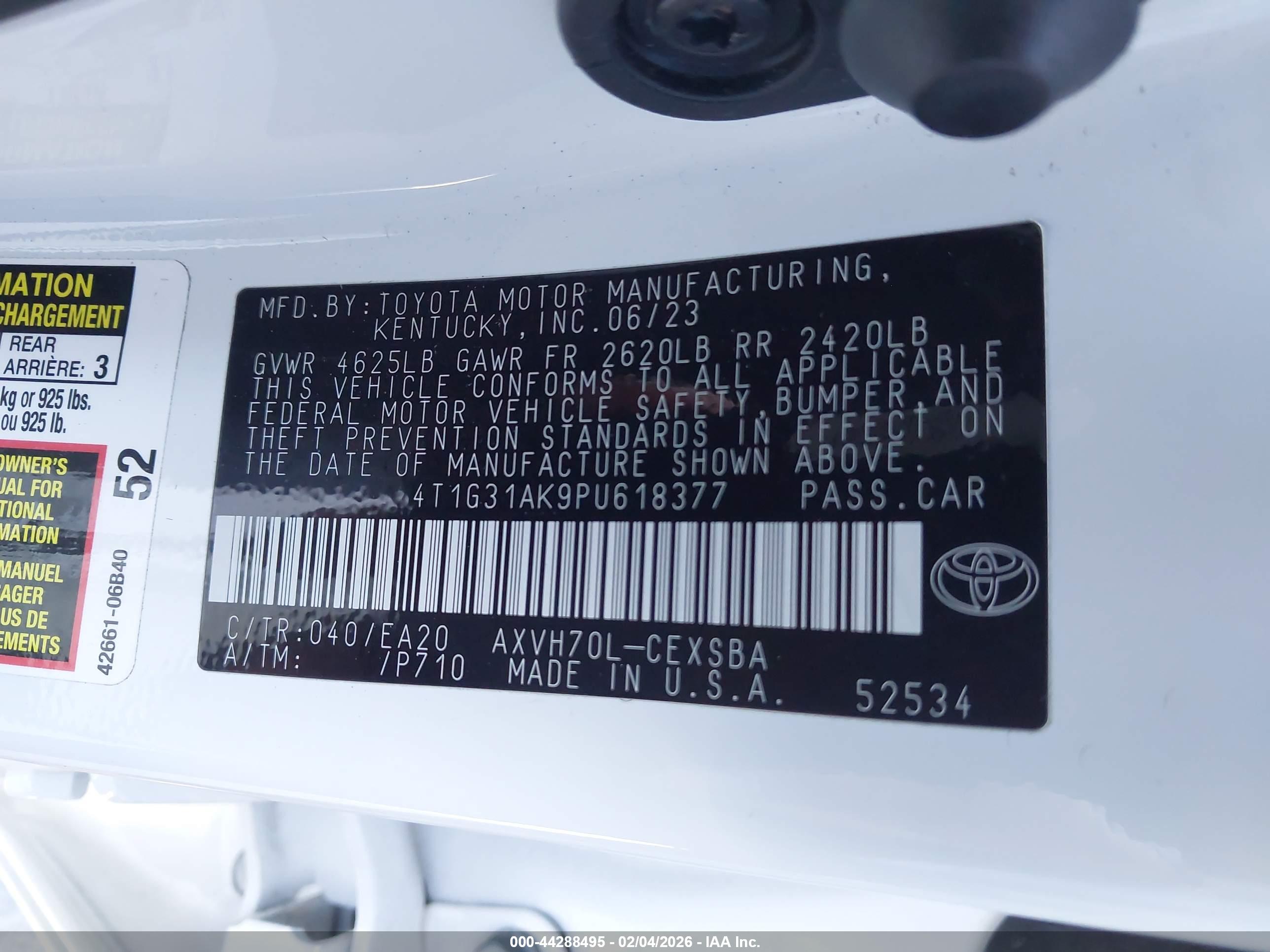 TOYOTA CAMRY image 9
