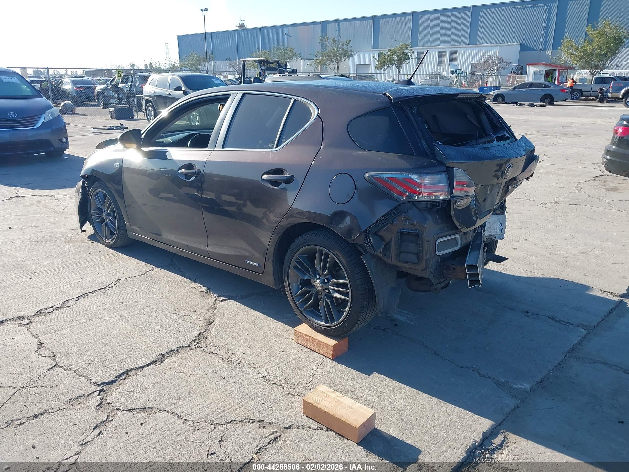 LEXUS CT image 3