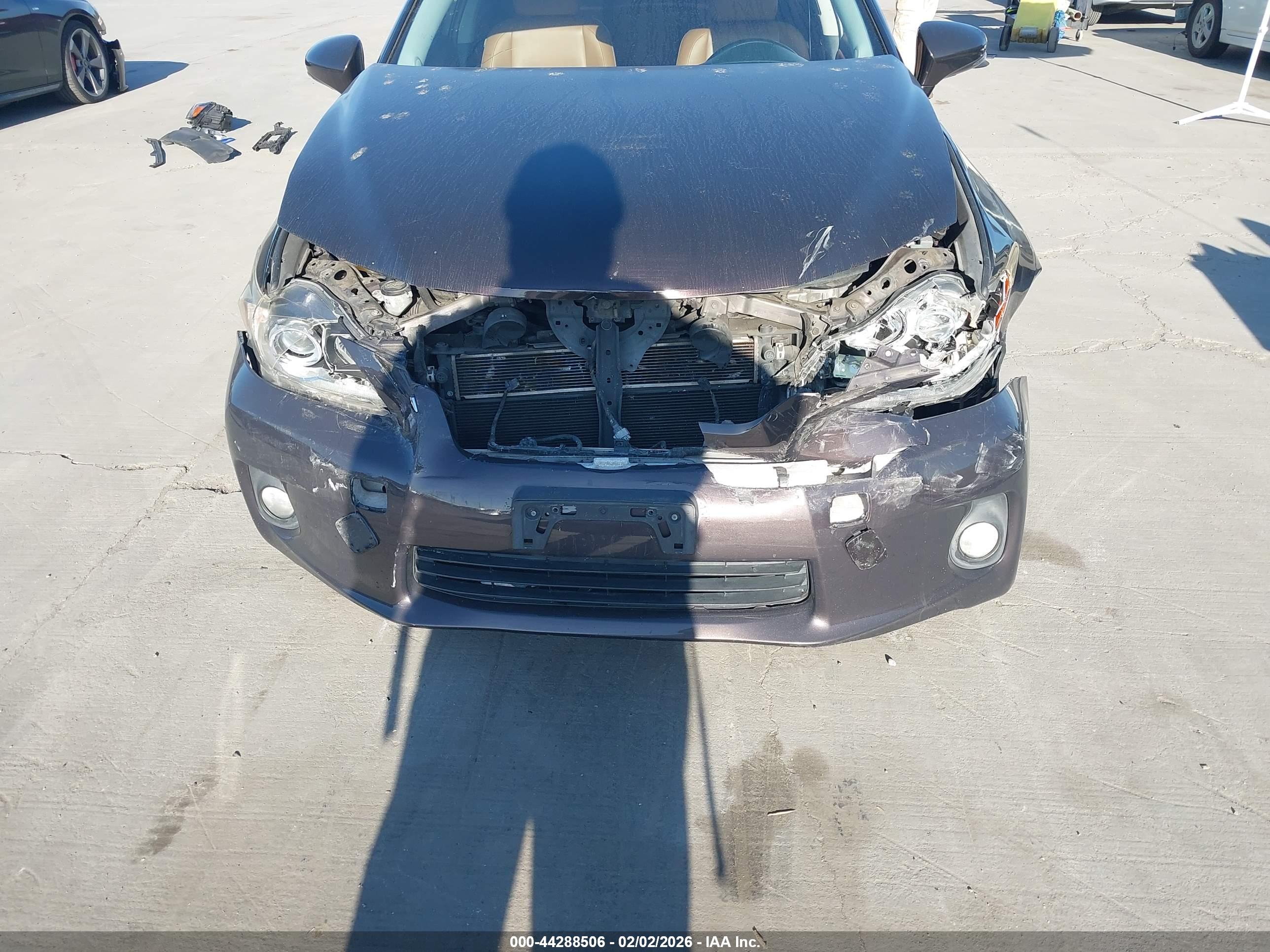 LEXUS CT image 6