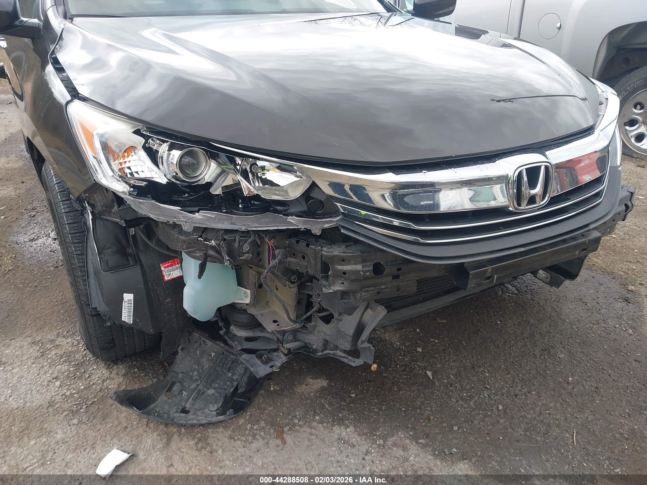 HONDA ACCORD image 6