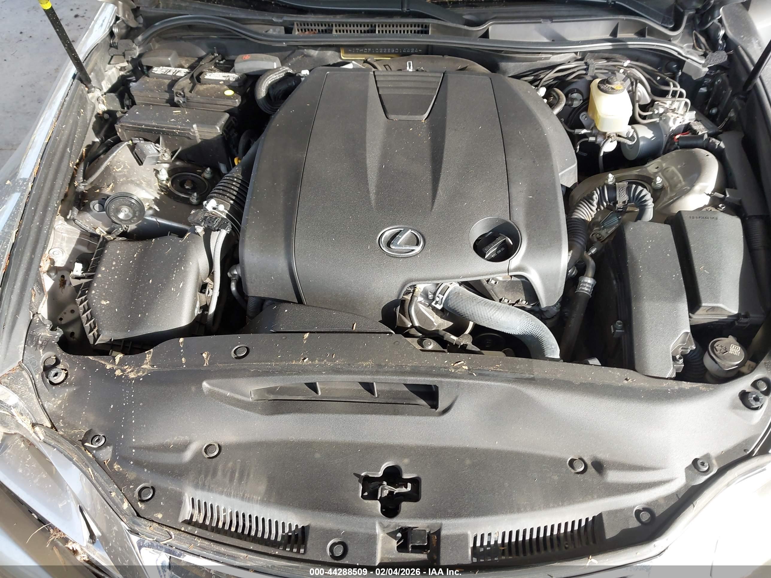 LEXUS IS image 10