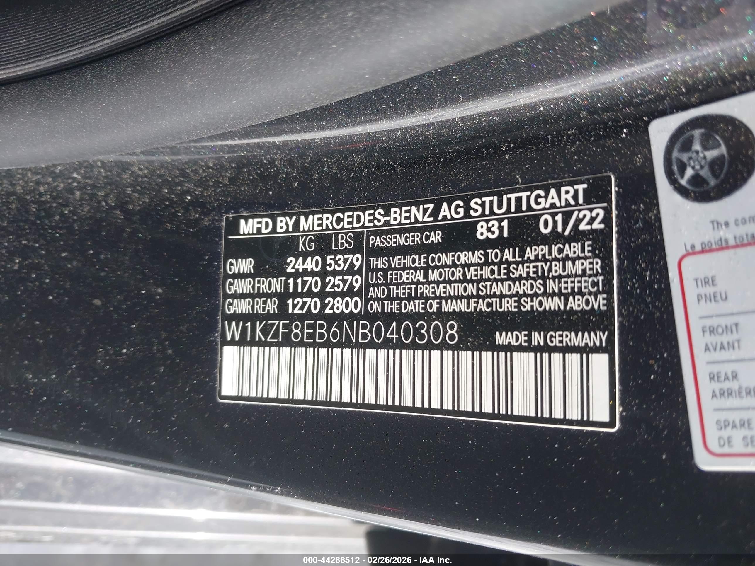MERCEDES-BENZ E image 9
