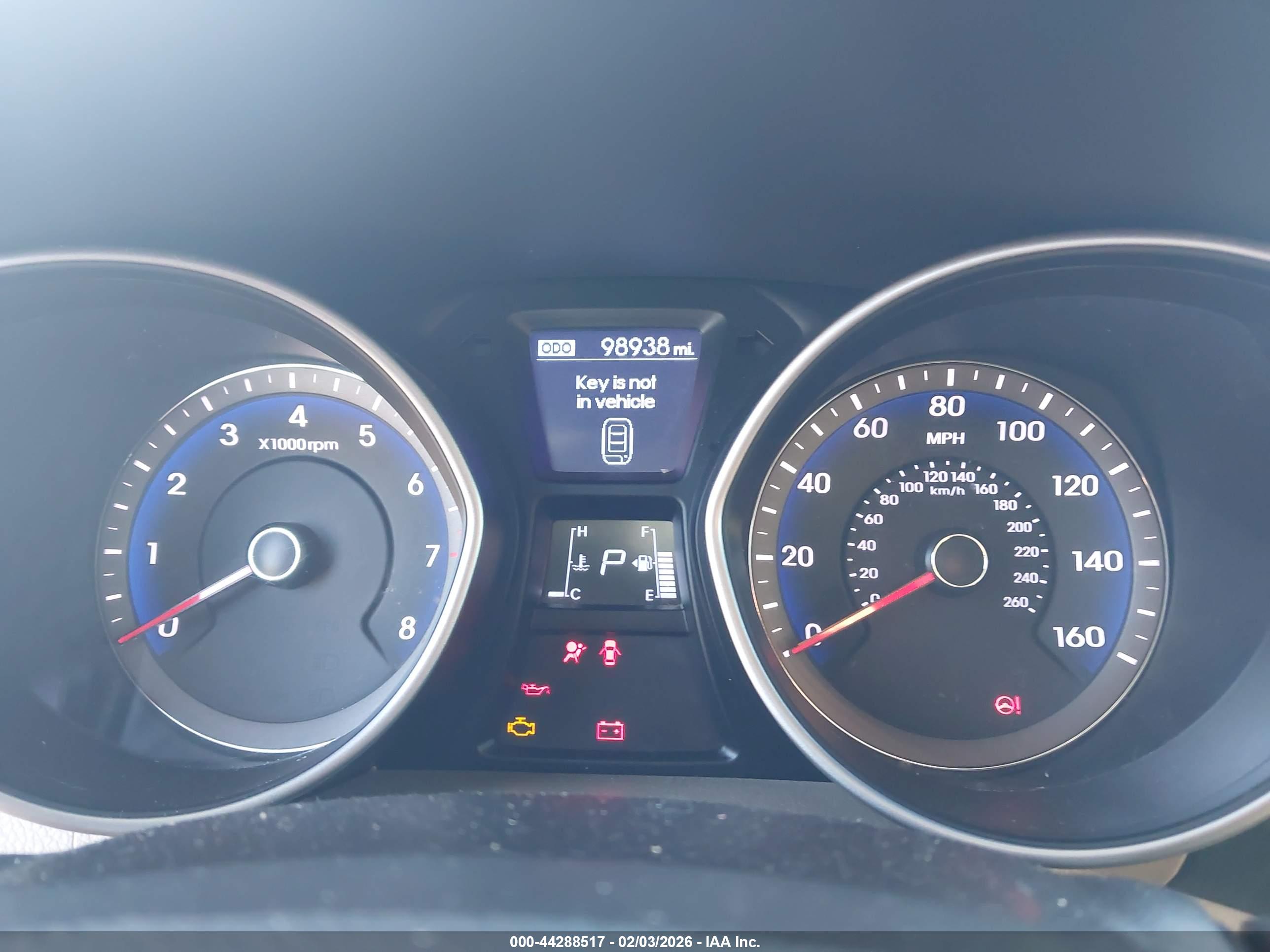 HYUNDAI ELANTRA image 7