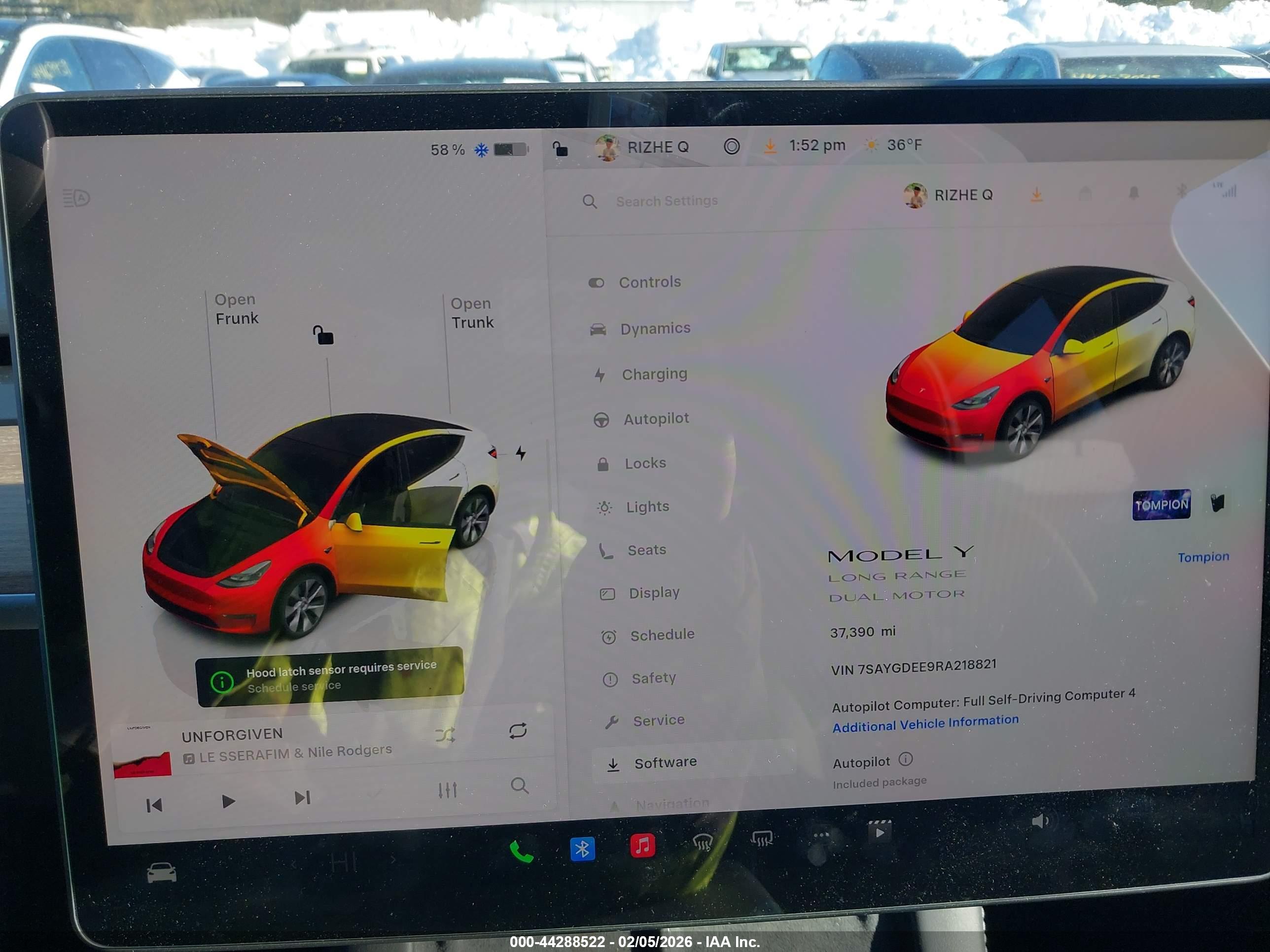 TESLA MODEL image 7