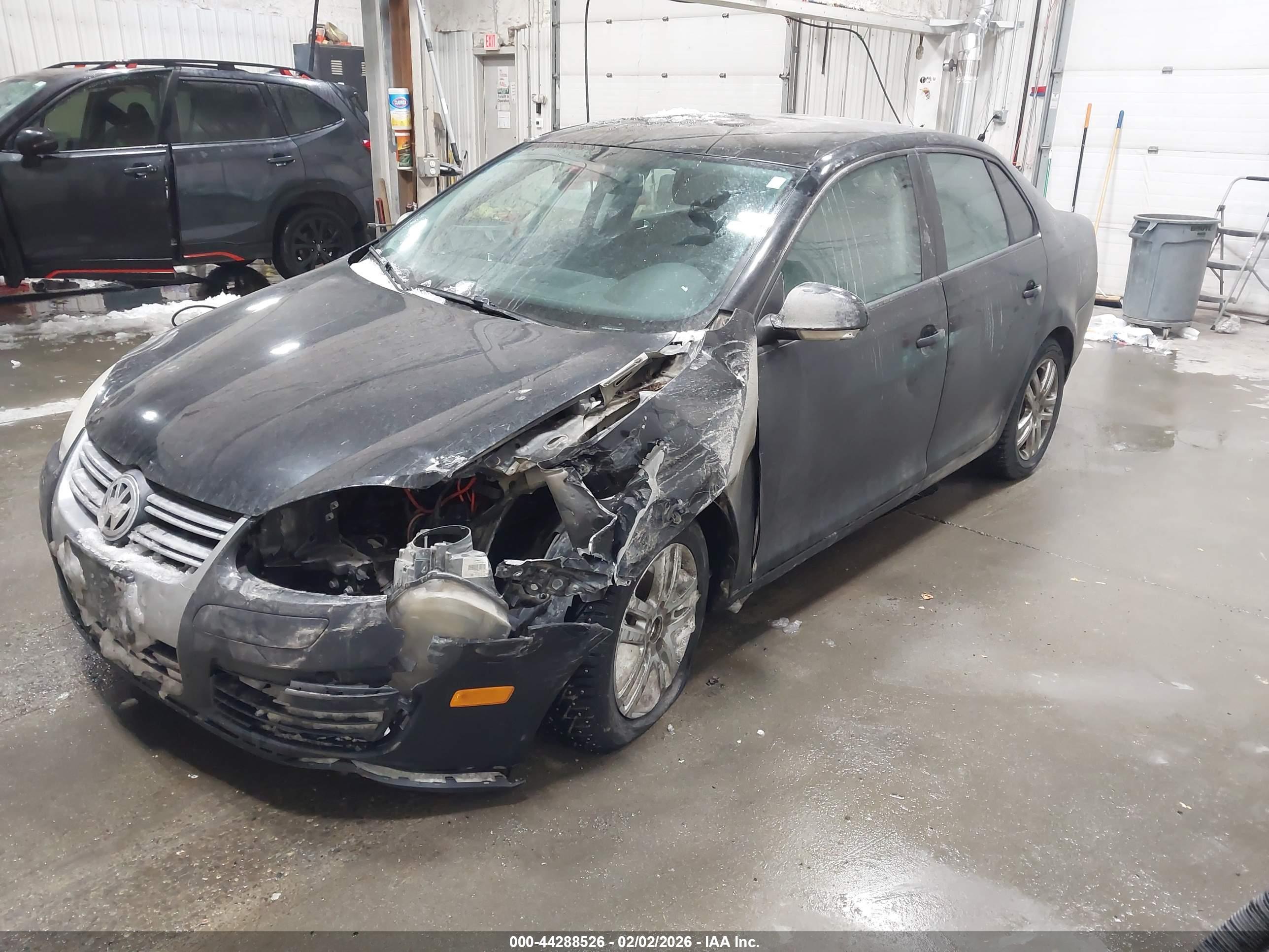 VOLKSWAGEN JETTA image 2