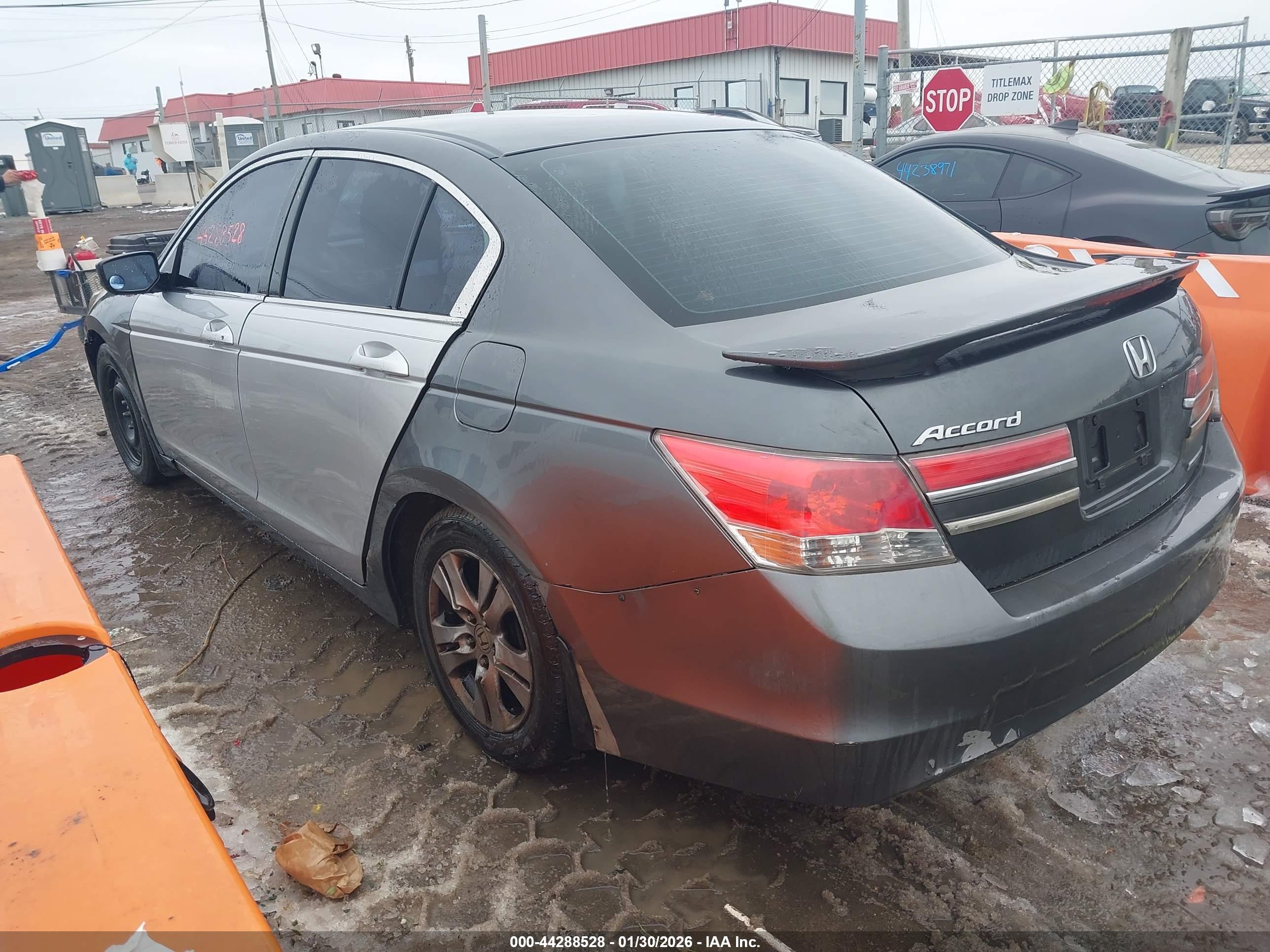HONDA ACCORD image 3