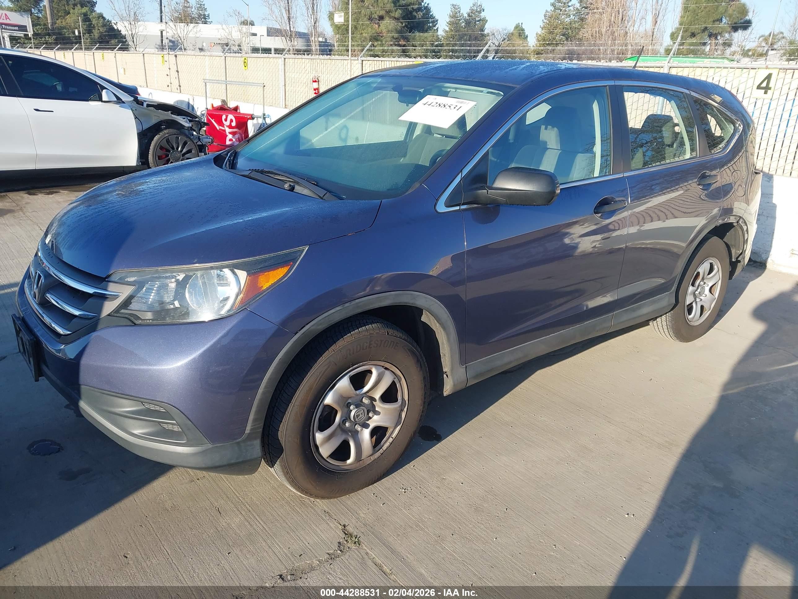 HONDA CR-V image 2