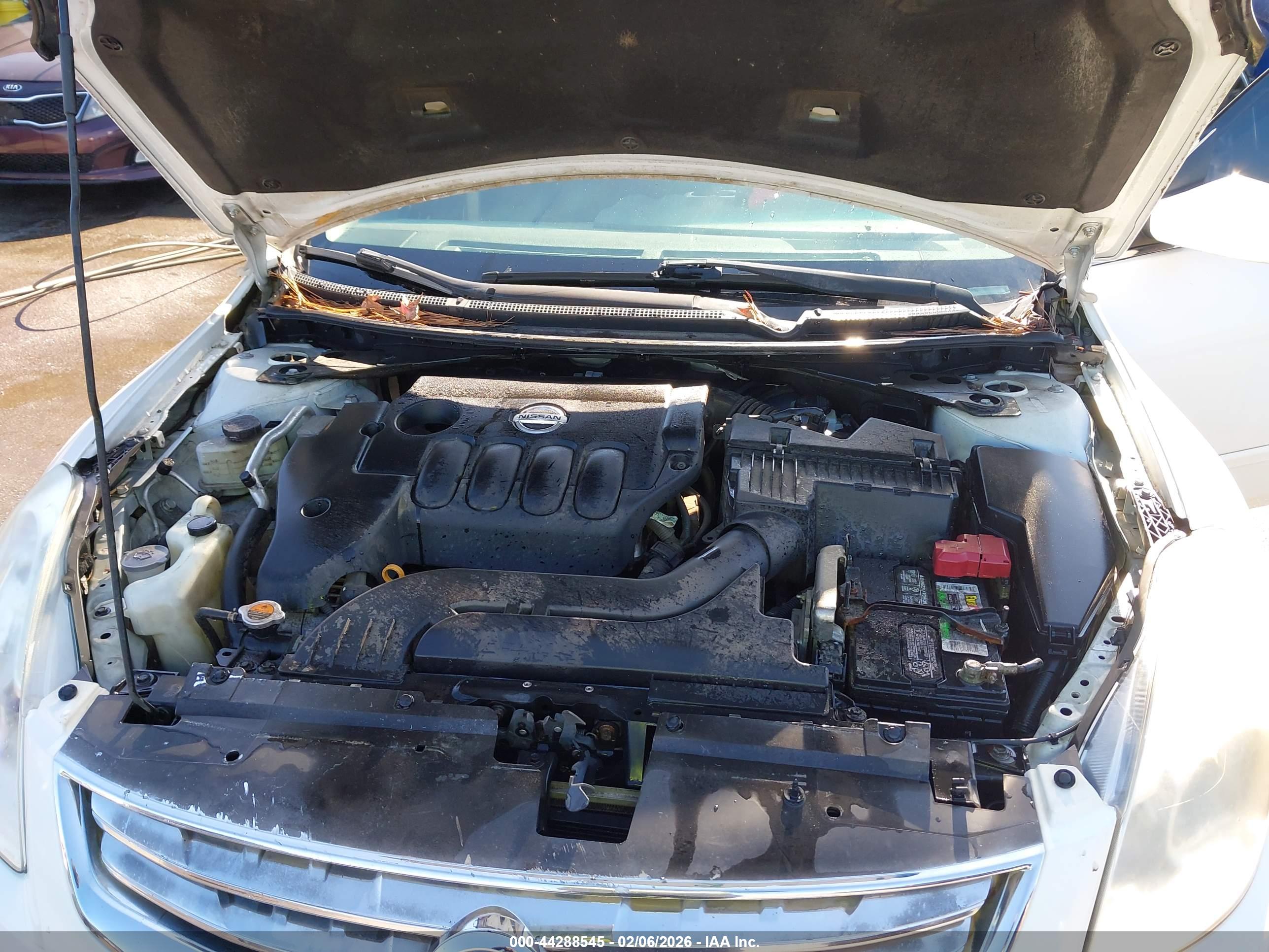 NISSAN ALTIMA image 10