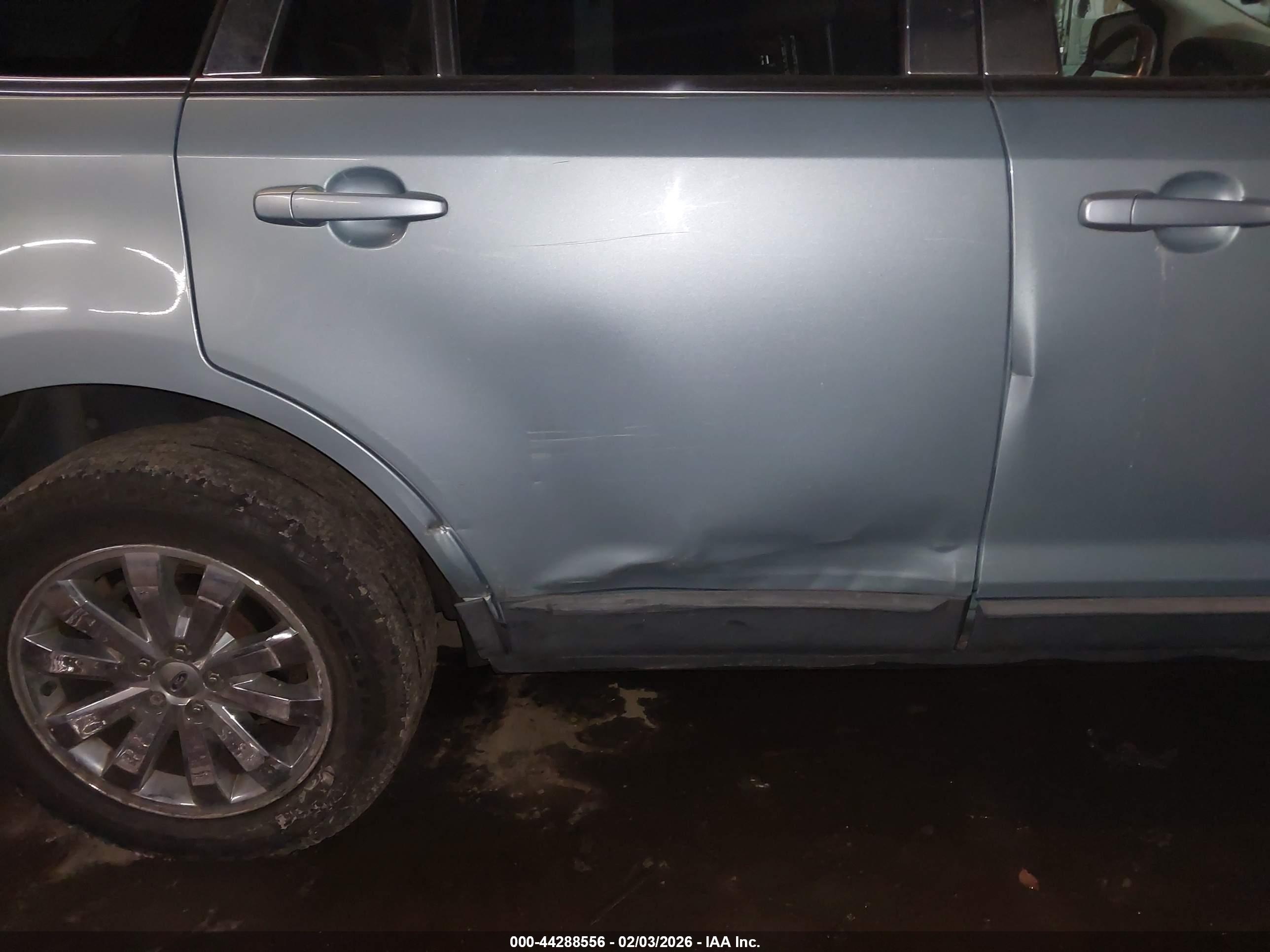 FORD EDGE image 6