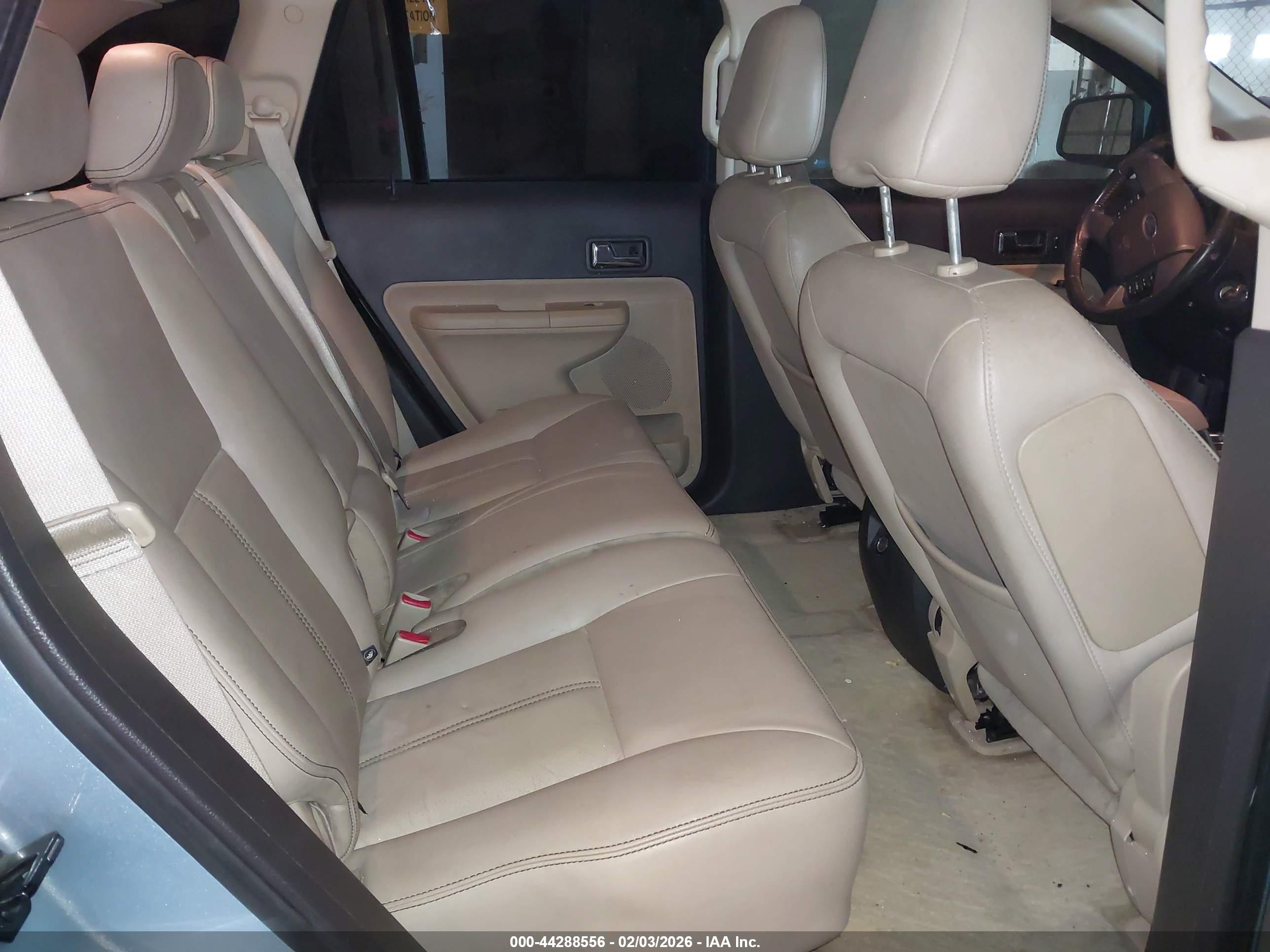 FORD EDGE image 8