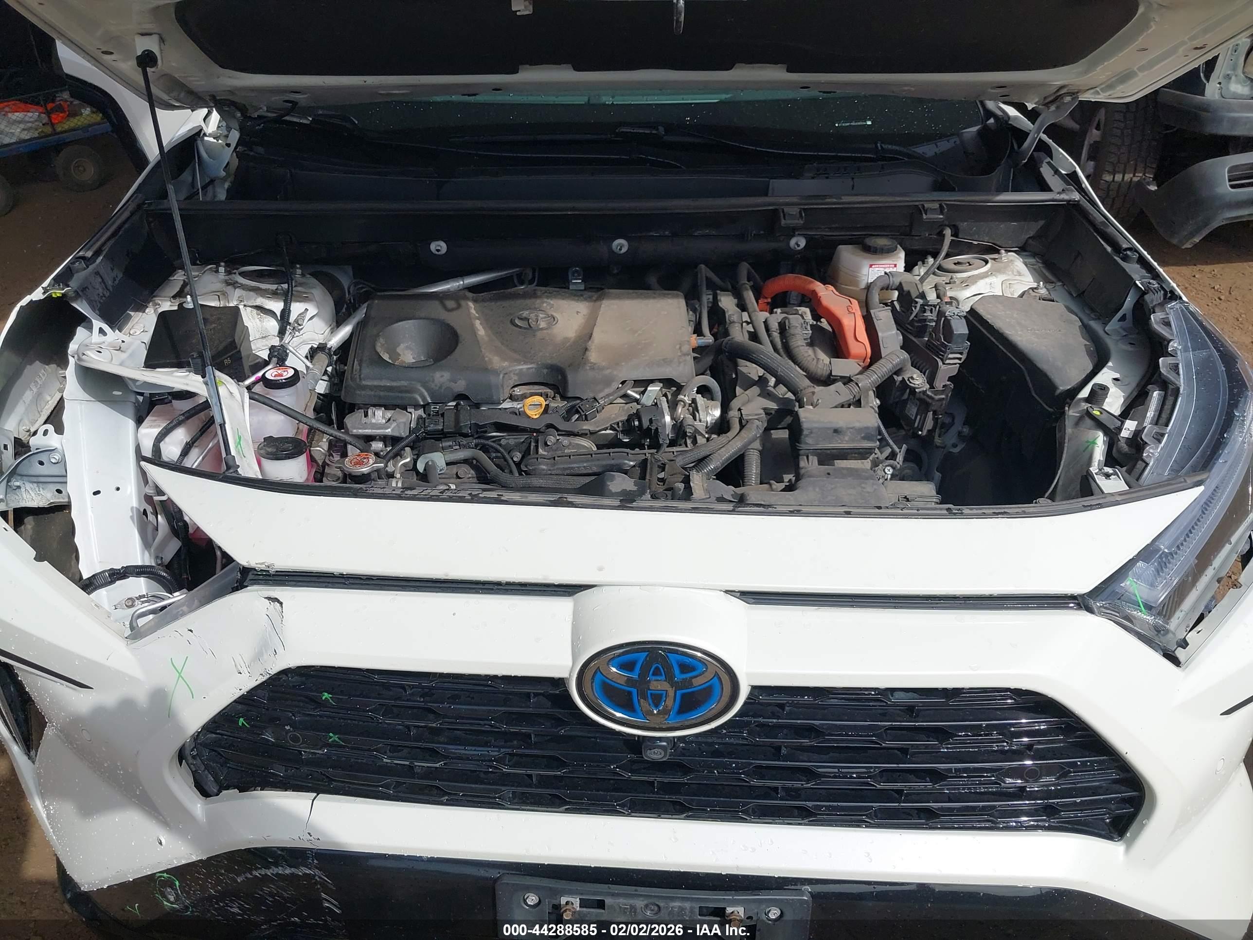 TOYOTA RAV4 image 10